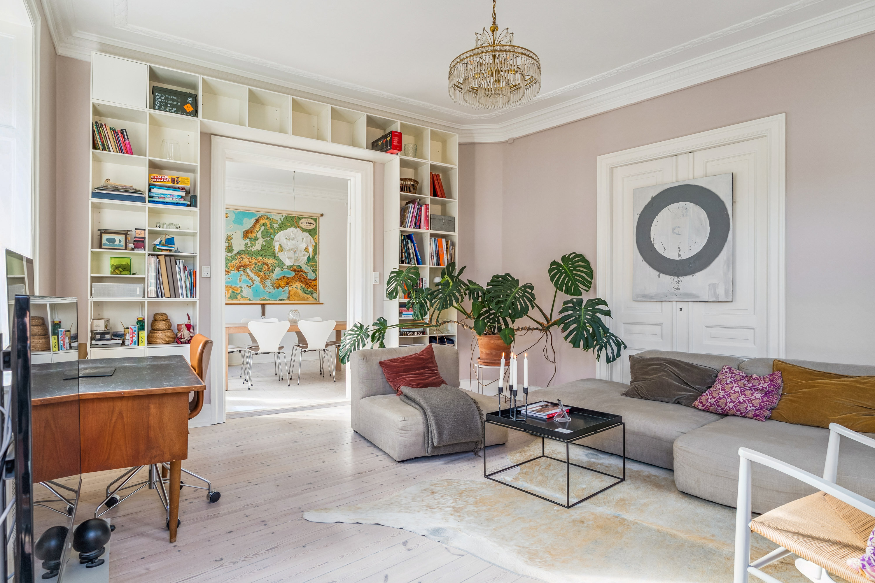 Fremhævet stue billede i fuldskærmstilstand. Billede af Vejrøgade 5, 2. tv., 2100 København Ø