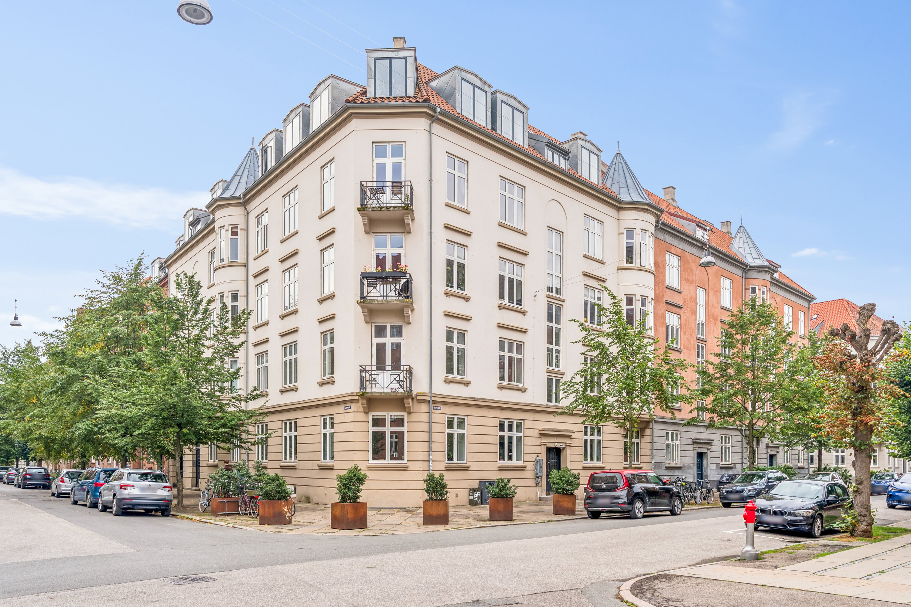 Fremhævet ejendom 1 billede i fuldskærmstilstand. Billede af Vejrøgade 5, 2. tv., 2100 København Ø