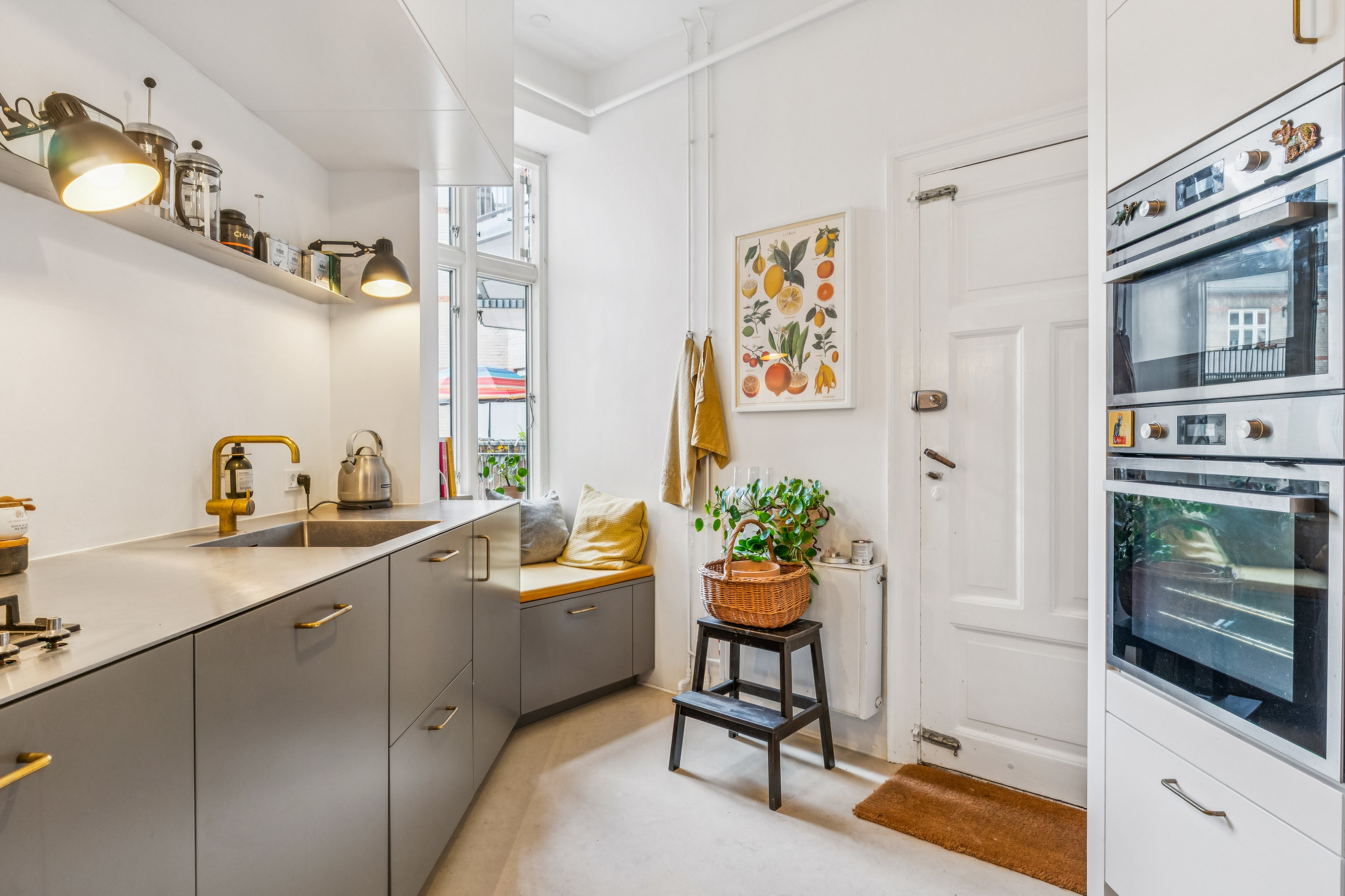 Fremhævet køkken billede i fuldskærmstilstand. Billede af Vejrøgade 5, 2. tv., 2100 København Ø