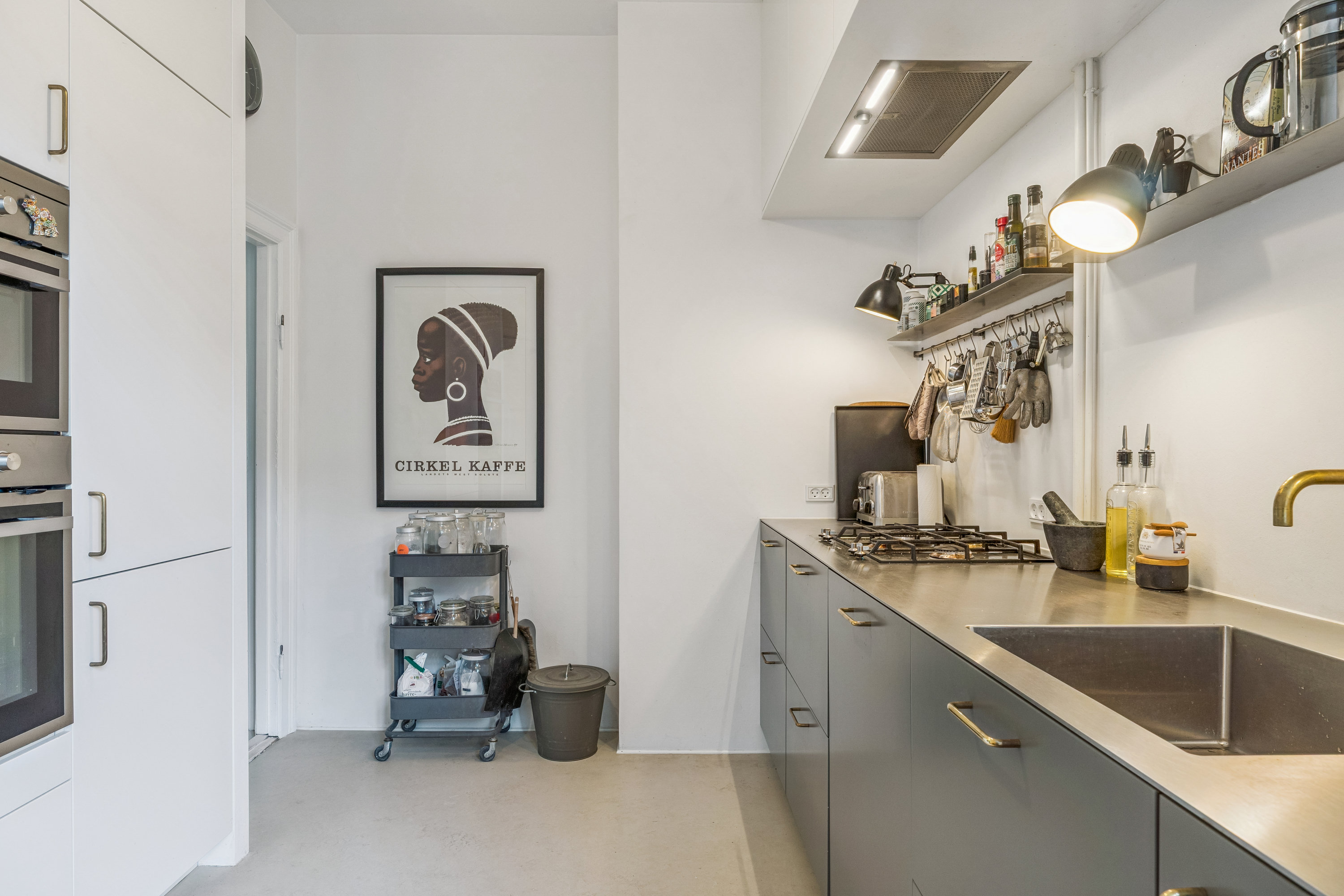 Fremhævet køkken billede i fuldskærmstilstand. Billede af Vejrøgade 5, 2. tv., 2100 København Ø