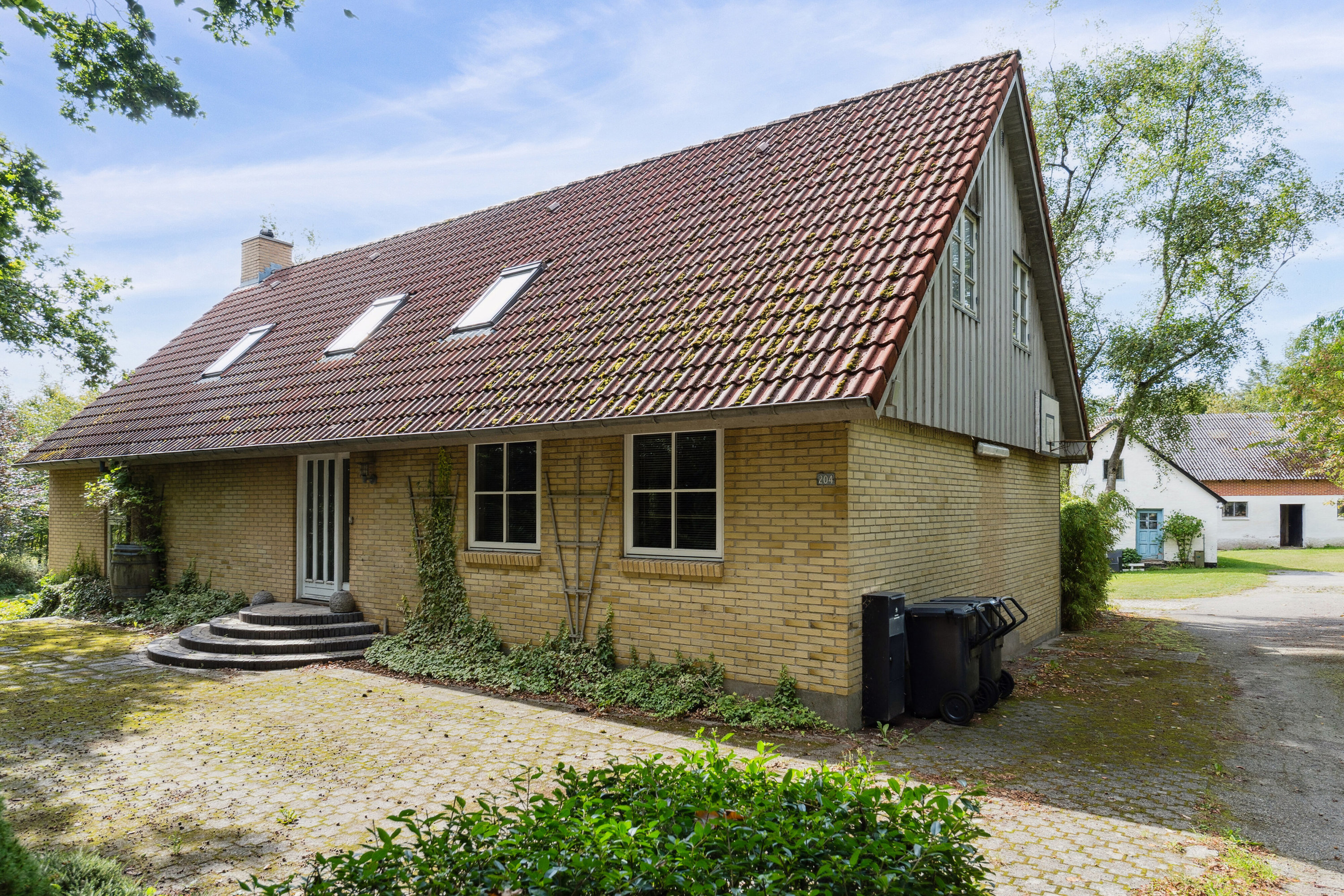 Fremhævet set fra vejen billede i fuldskærmstilstand. Billede af Bagterpvej 204, 9800 Hjørring