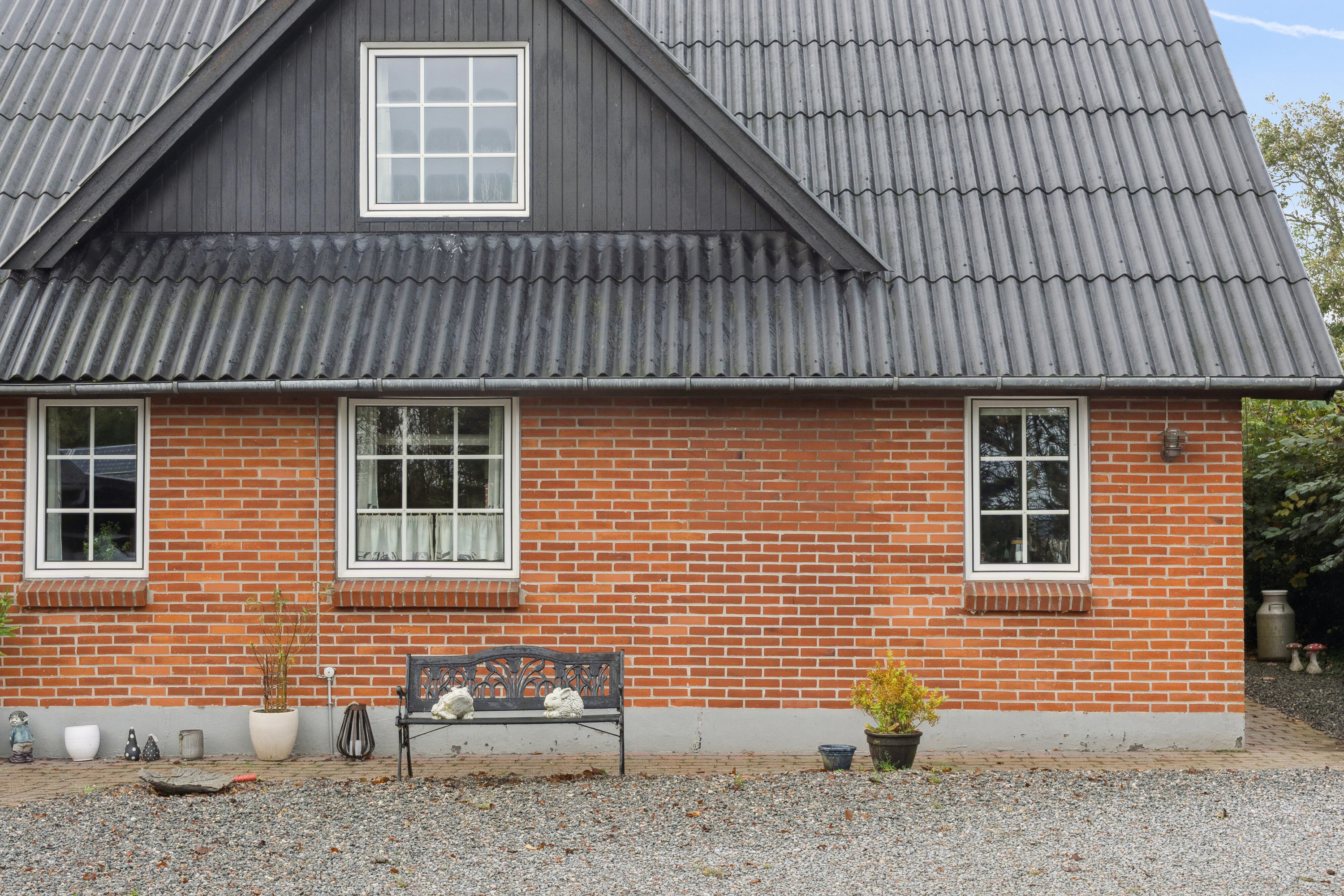 Fremhævet set fra vejen billede i fuldskærmstilstand. Billede af Troldhøjvej 2, Skjoldborg, 7700 Thisted