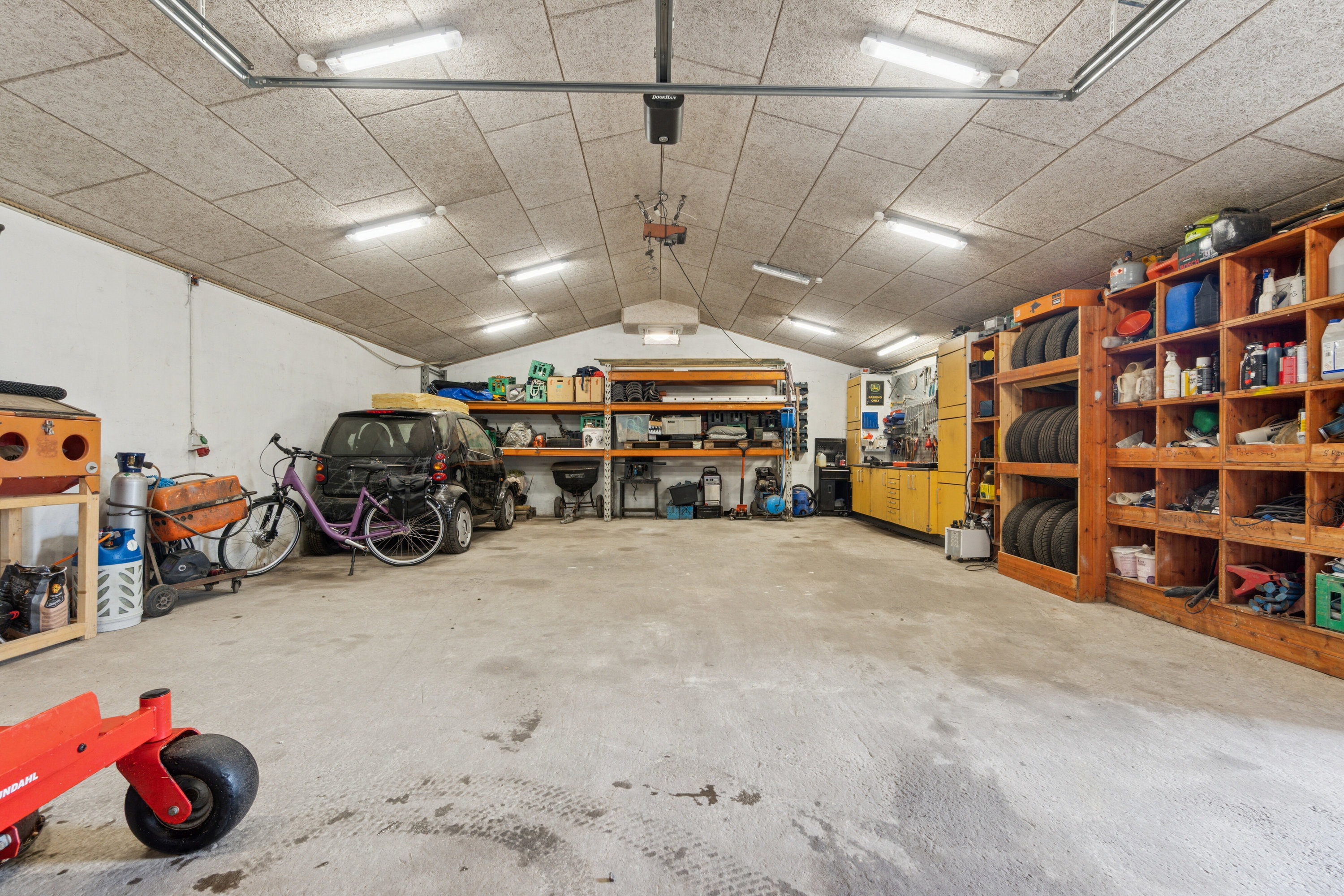 Fremhævet værksted billede i fuldskærmstilstand. Billede af Refstorpvej 3, 7760 Hurup Thy