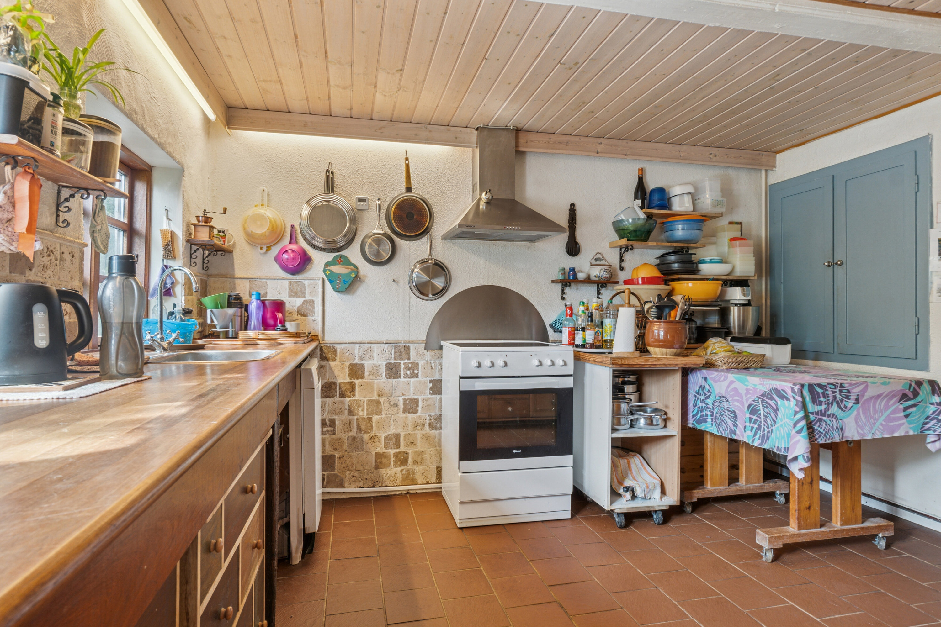 Fremhævet køkken billede i fuldskærmstilstand. Billede af Bøllemosen 10, 5771 Stenstrup