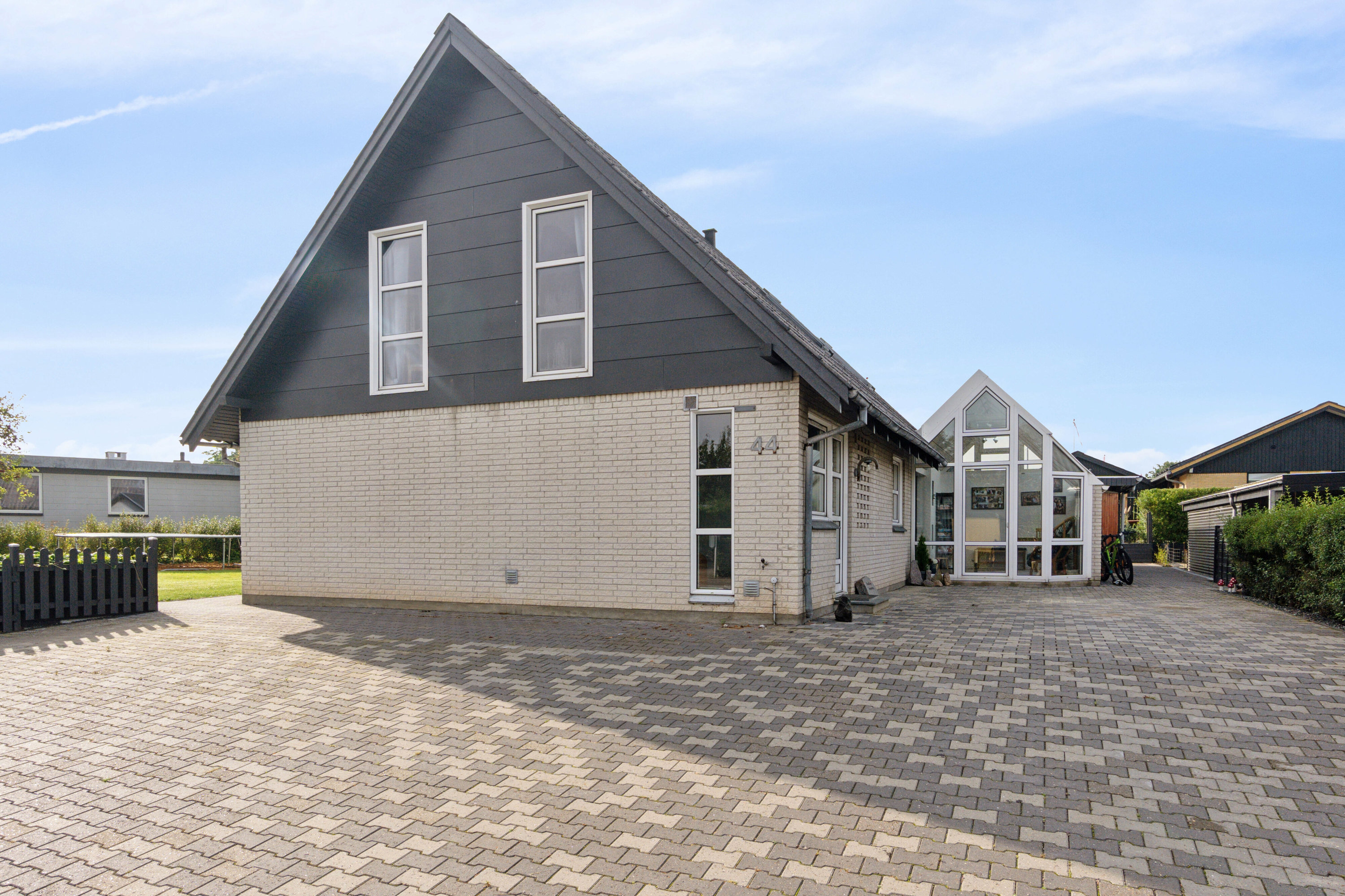 Fremhævet set fra vejen billede i fuldskærmstilstand. Billede af Søndervænget 44, Hvidbjerg, 7790 Thyholm