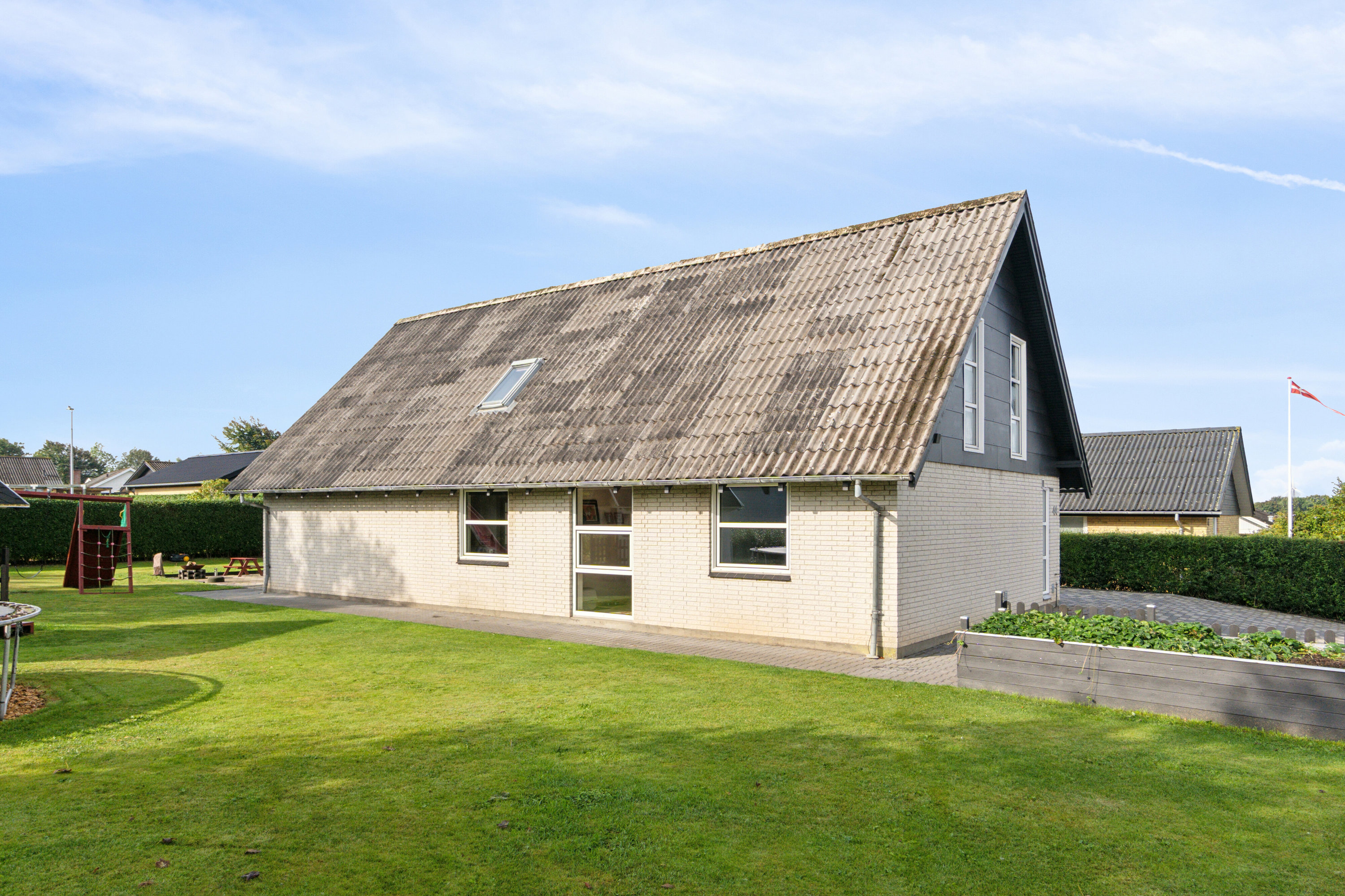 Miniaturebillede 1: set fra haven. Billede af Søndervænget 44, Hvidbjerg, 7790 Thyholm