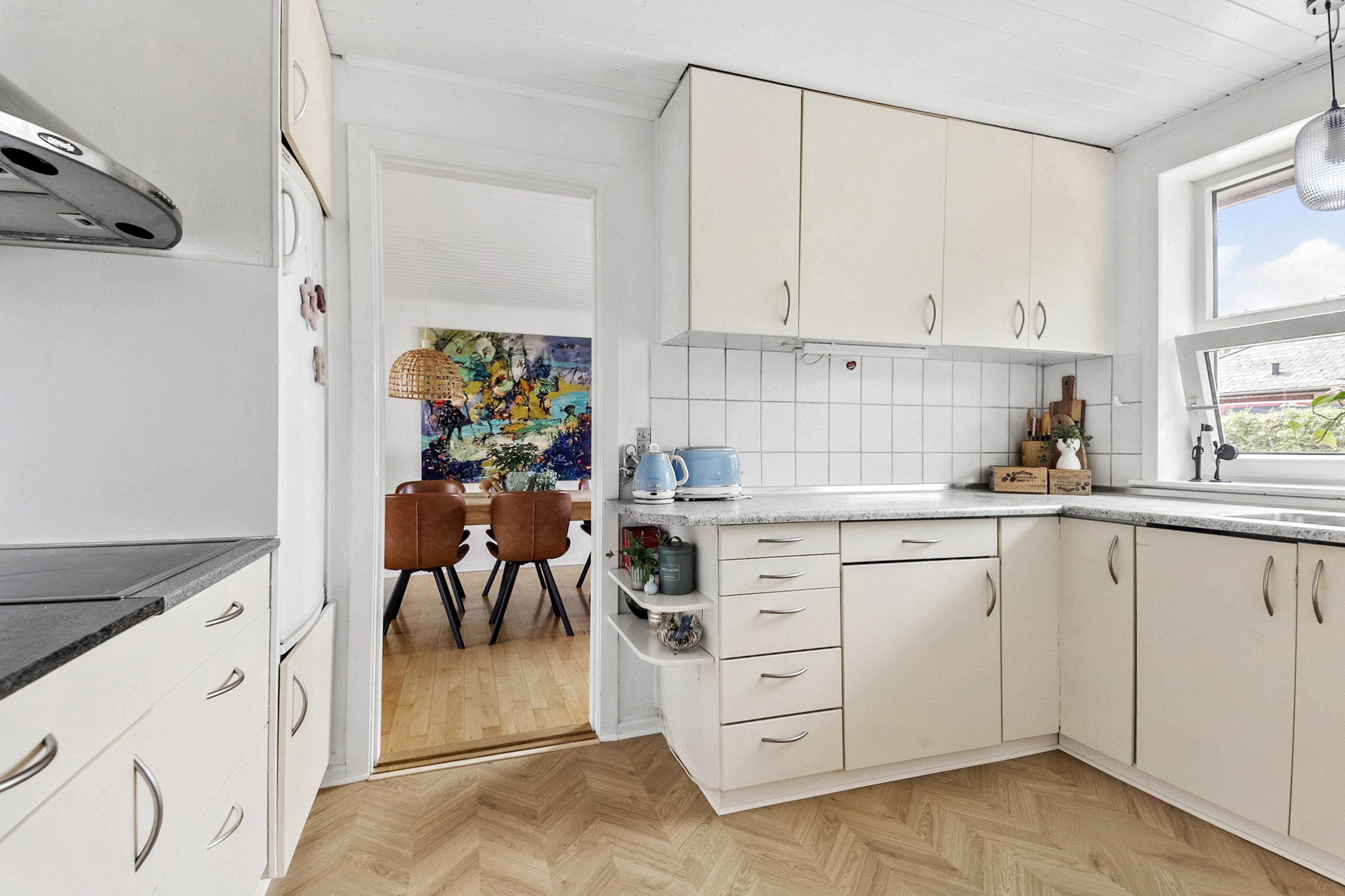Fremhævet køkken billede i fuldskærmstilstand. Billede af Fyrrelunden 64, 6705 Esbjerg Ø