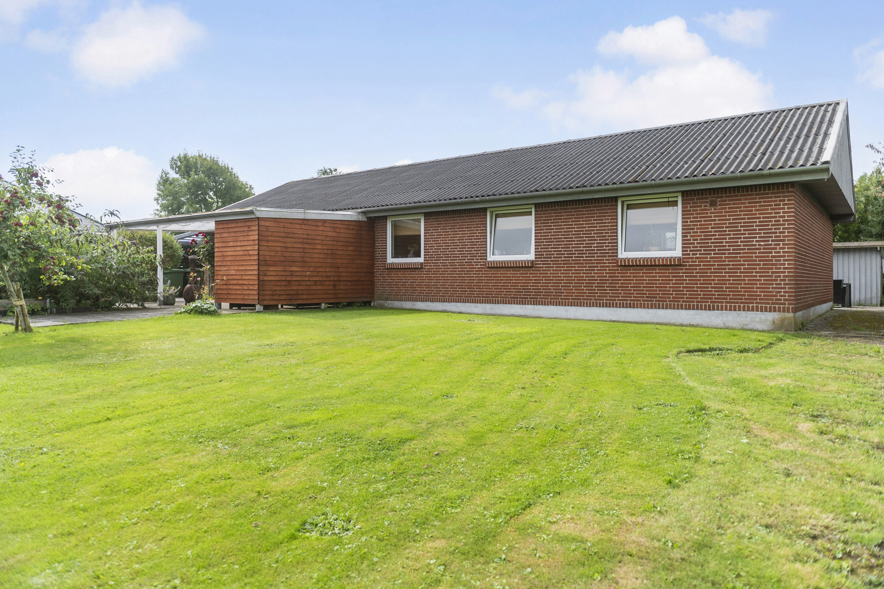 Fremhævet ejendommen billede i fuldskærmstilstand. Billede af Fyrrelunden 64, 6705 Esbjerg Ø