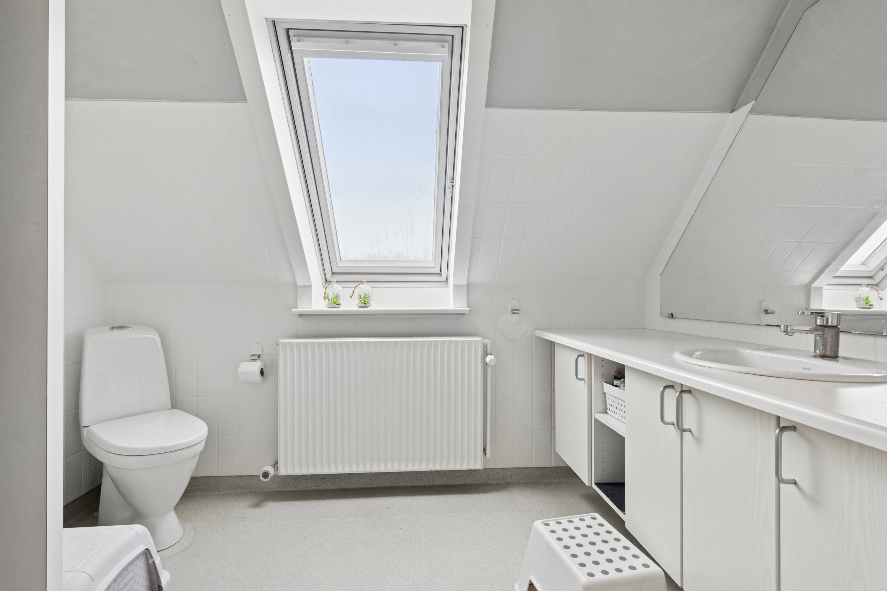 Fremhævet badeværelse billede i fuldskærmstilstand. Billede af Søndervænget 44, Hvidbjerg, 7790 Thyholm
