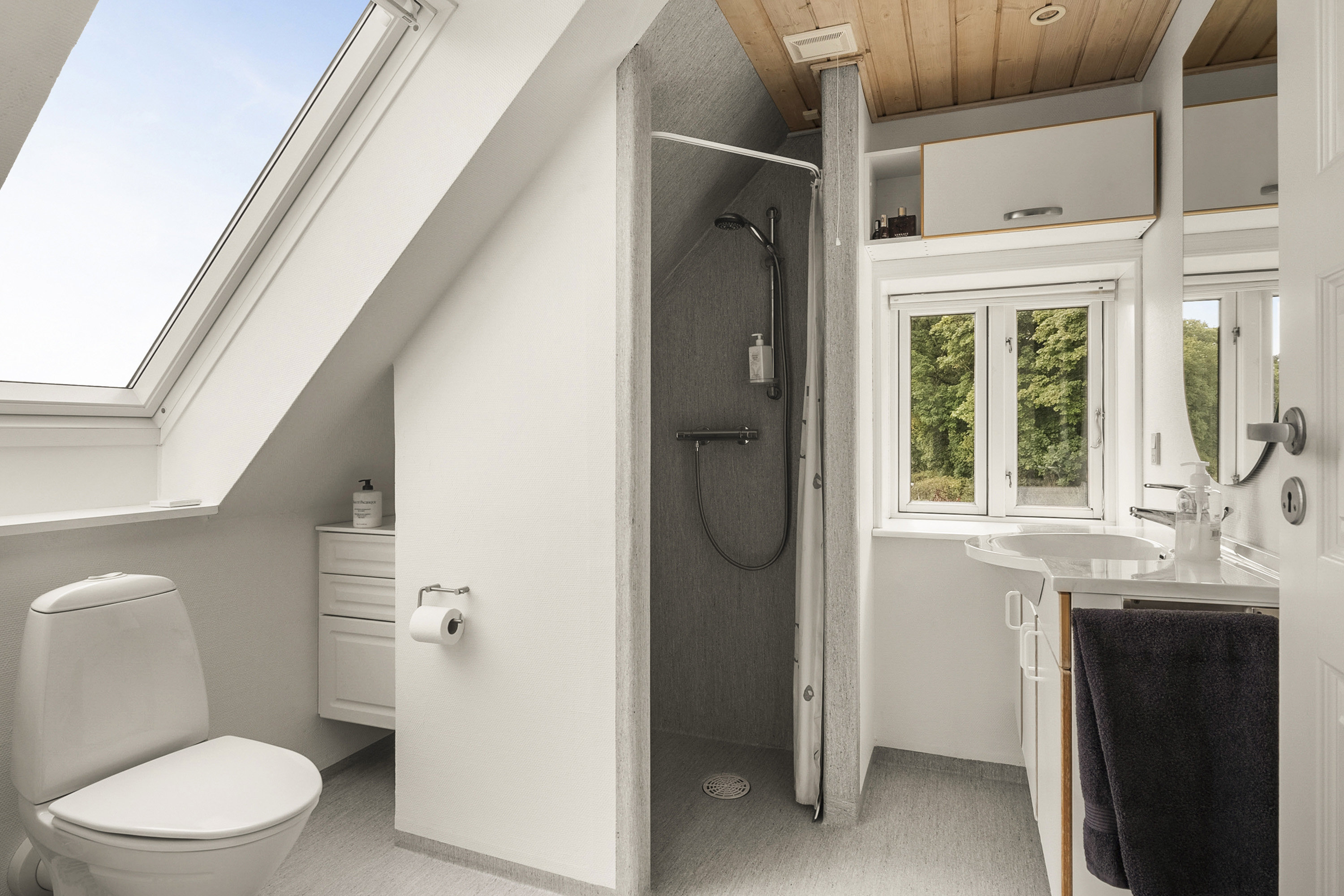 Fremhævet badeværelse billede i fuldskærmstilstand. Billede af Grobshulevej 164, Fensholt, 8300 Odder