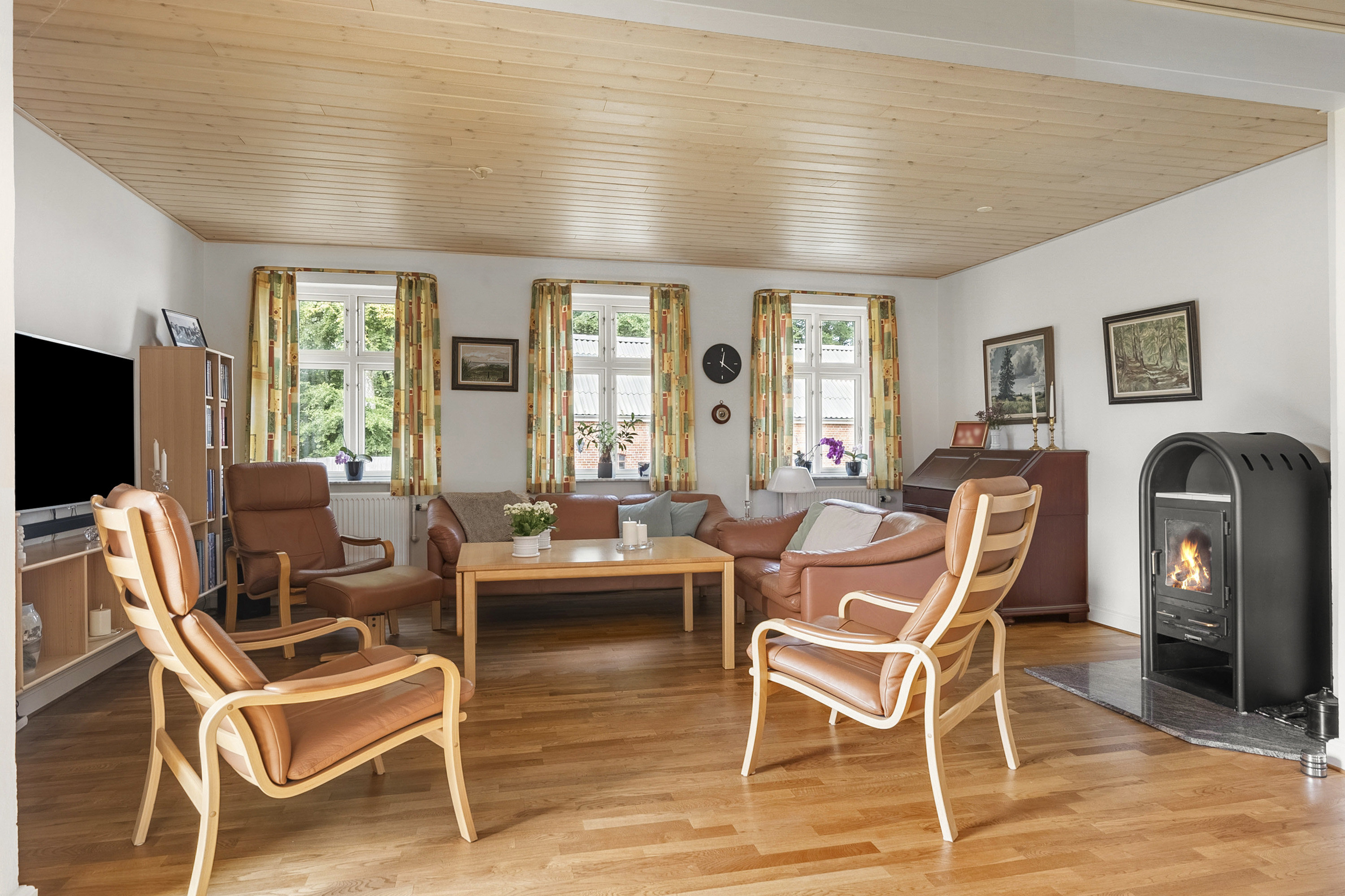 Fremhævet stue billede i fuldskærmstilstand. Billede af Grobshulevej 164, Fensholt, 8300 Odder