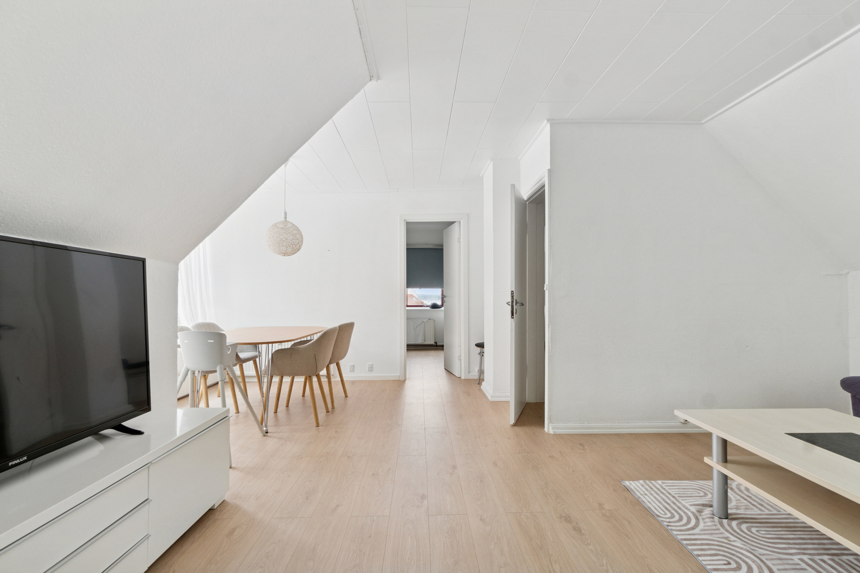 Fremhævet stue billede i fuldskærmstilstand. Billede af Nordre Banevej 8, st.. +1., 4300 Holbæk