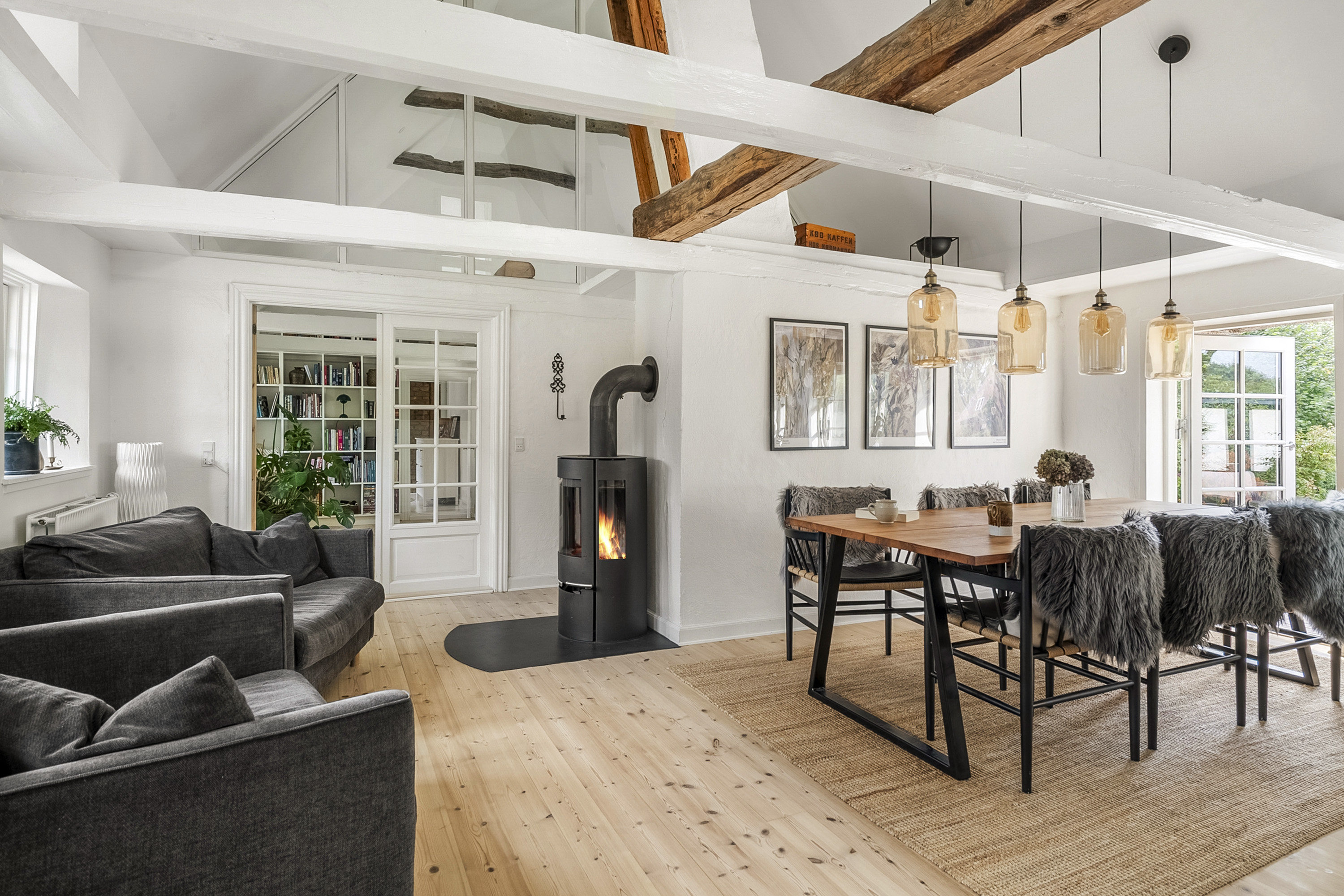 Fremhævet spisestue billede i fuldskærmstilstand. Billede af Favrgaardsvej 85, Ondrup, 8300 Odder