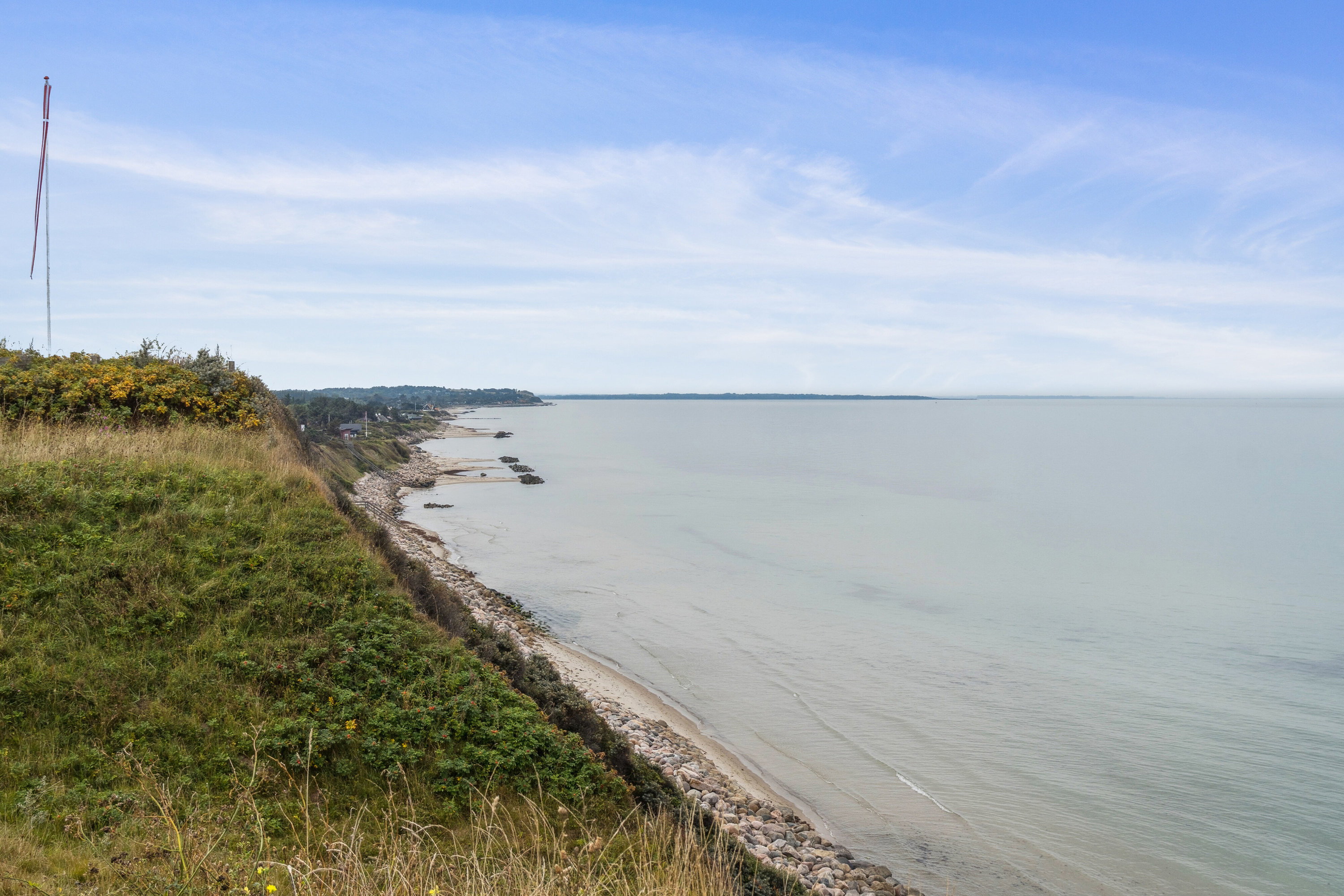 Fremhævet luftfoto billede i fuldskærmstilstand. Billede af Klintevej 28, Hald Strand, 3390 Hundested