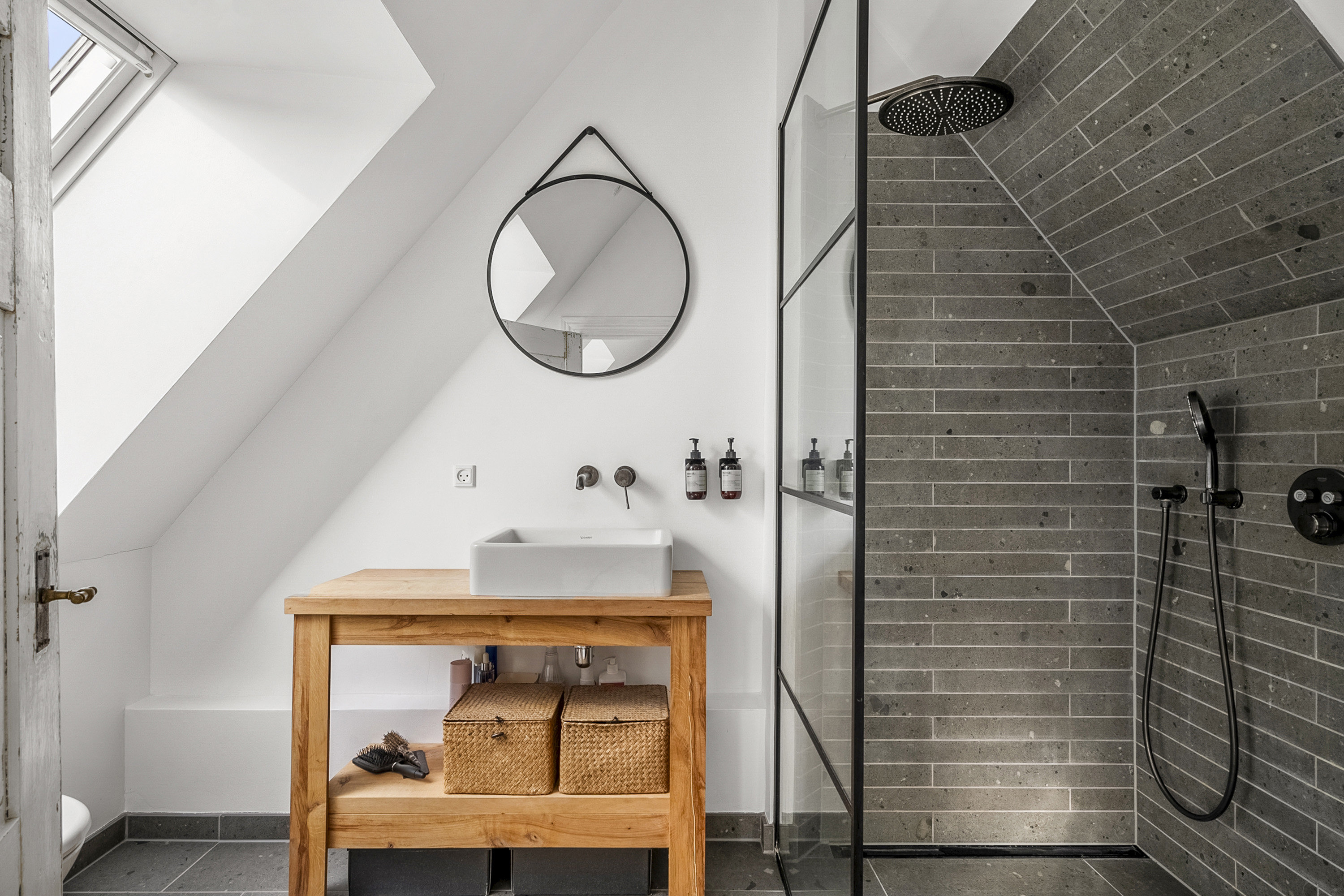 Fremhævet badeværelse billede i fuldskærmstilstand. Billede af Favrgaardsvej 85, Ondrup, 8300 Odder