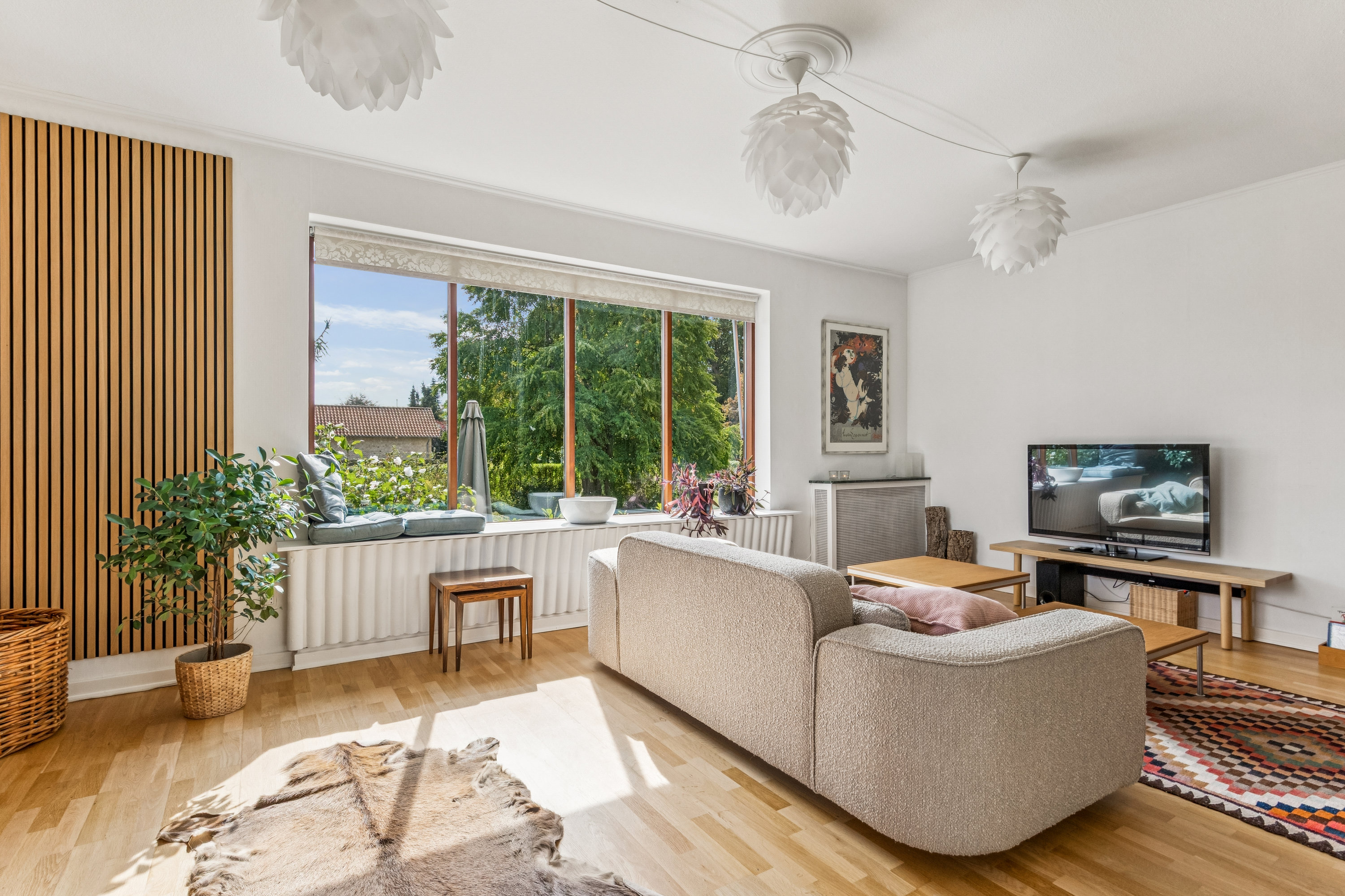 Fremhævet stue billede i fuldskærmstilstand. Billede af Skovvejen 29, 8850 Bjerringbro