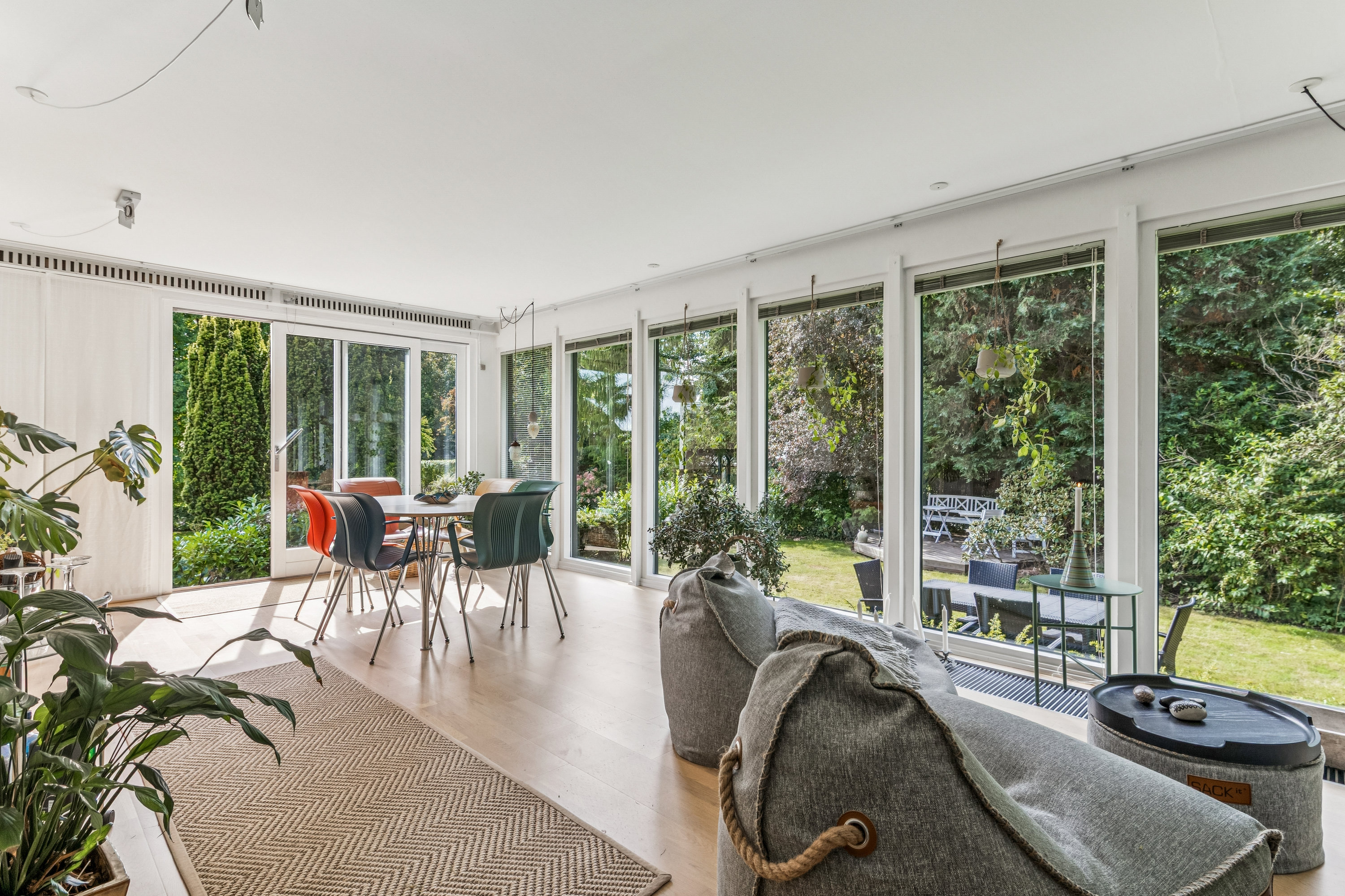 Fremhævet ejendom 1 billede i fuldskærmstilstand. Billede af Skovvejen 29, 8850 Bjerringbro