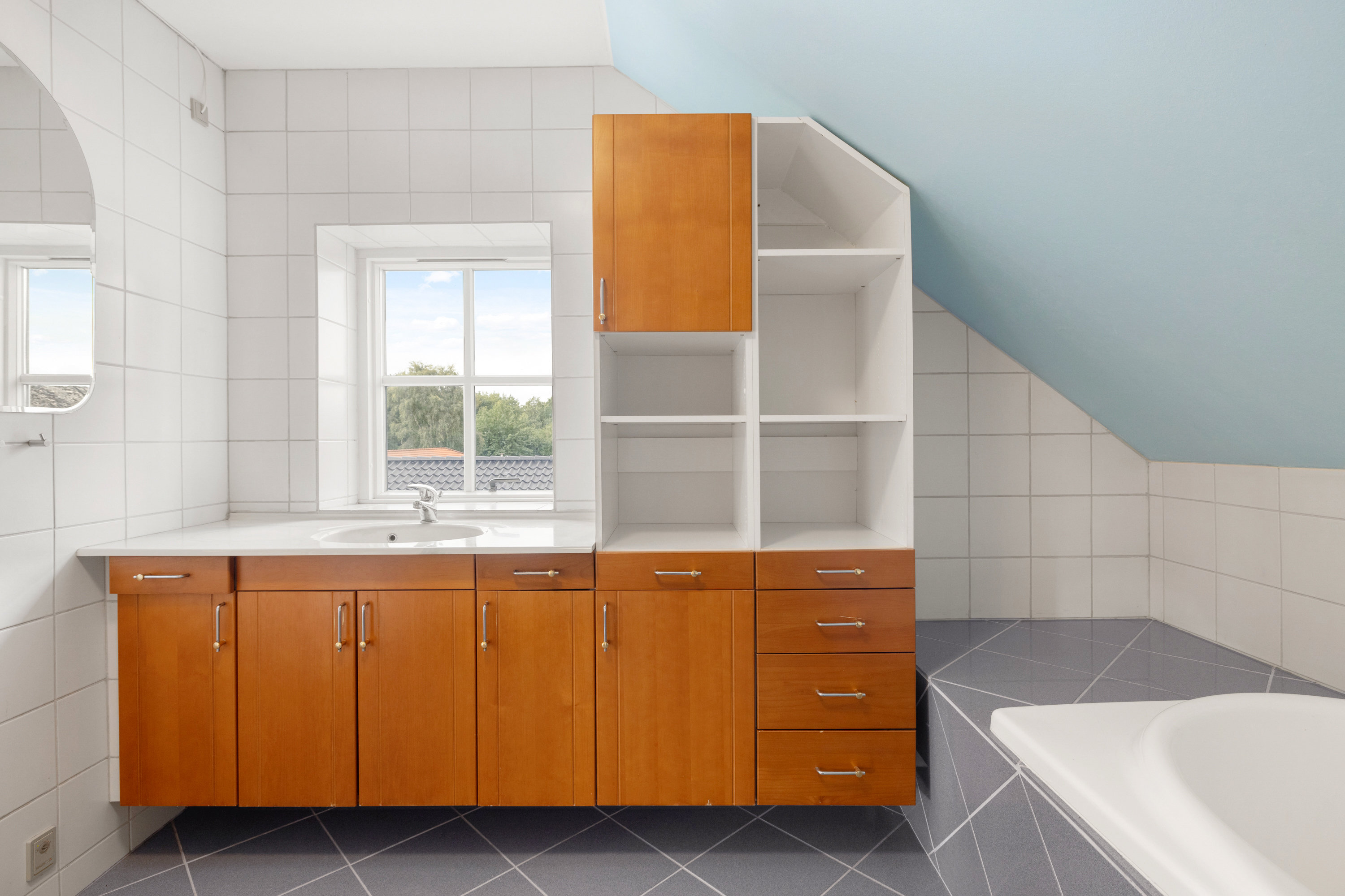 Fremhævet badeværelse billede i fuldskærmstilstand. Billede af Østerbyvej 1D, 8310 Tranbjerg J