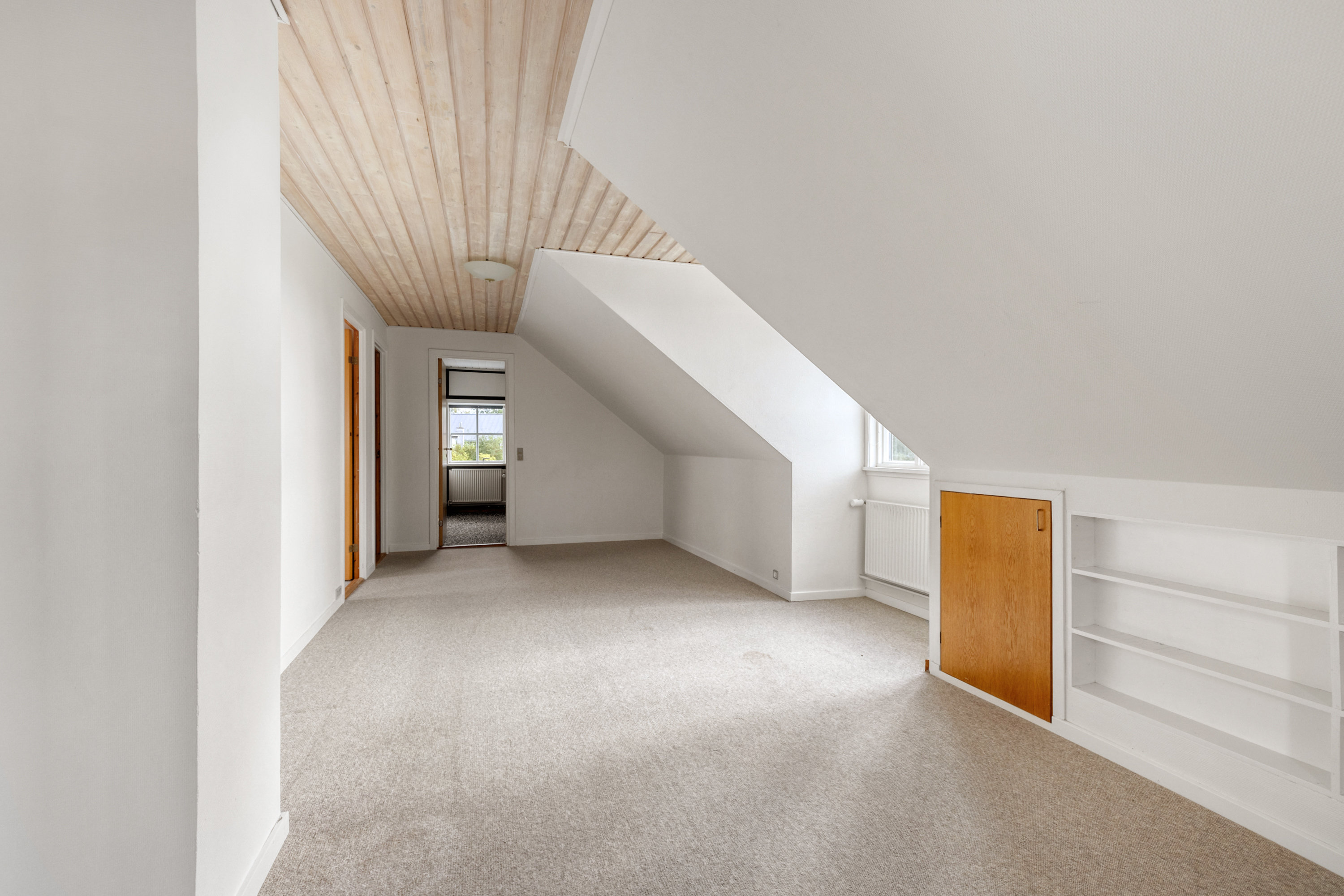 Fremhævet opholdsrum billede i fuldskærmstilstand. Billede af Østerbyvej 1D, 8310 Tranbjerg J