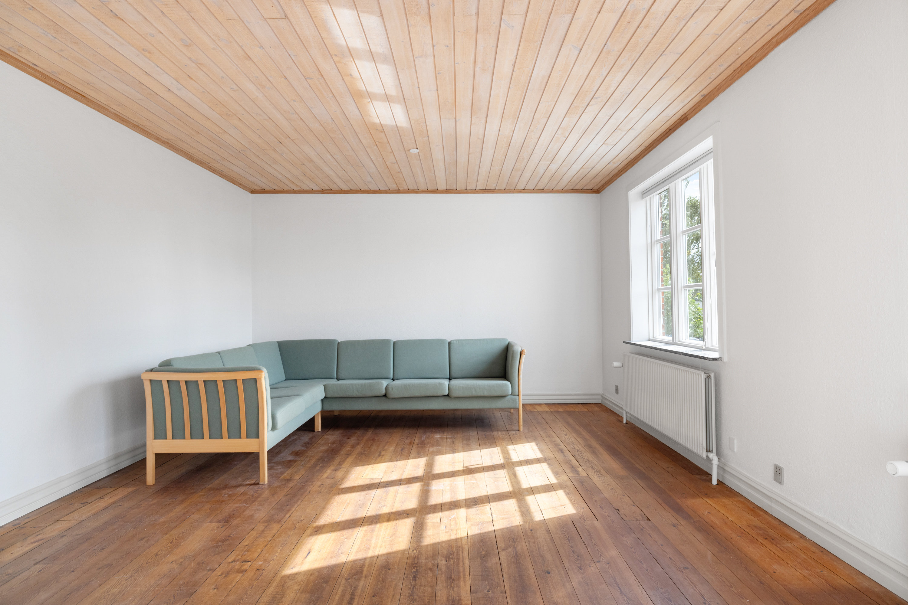 Miniaturebillede 2: stue. Billede af Østerbyvej 1D, 8310 Tranbjerg J