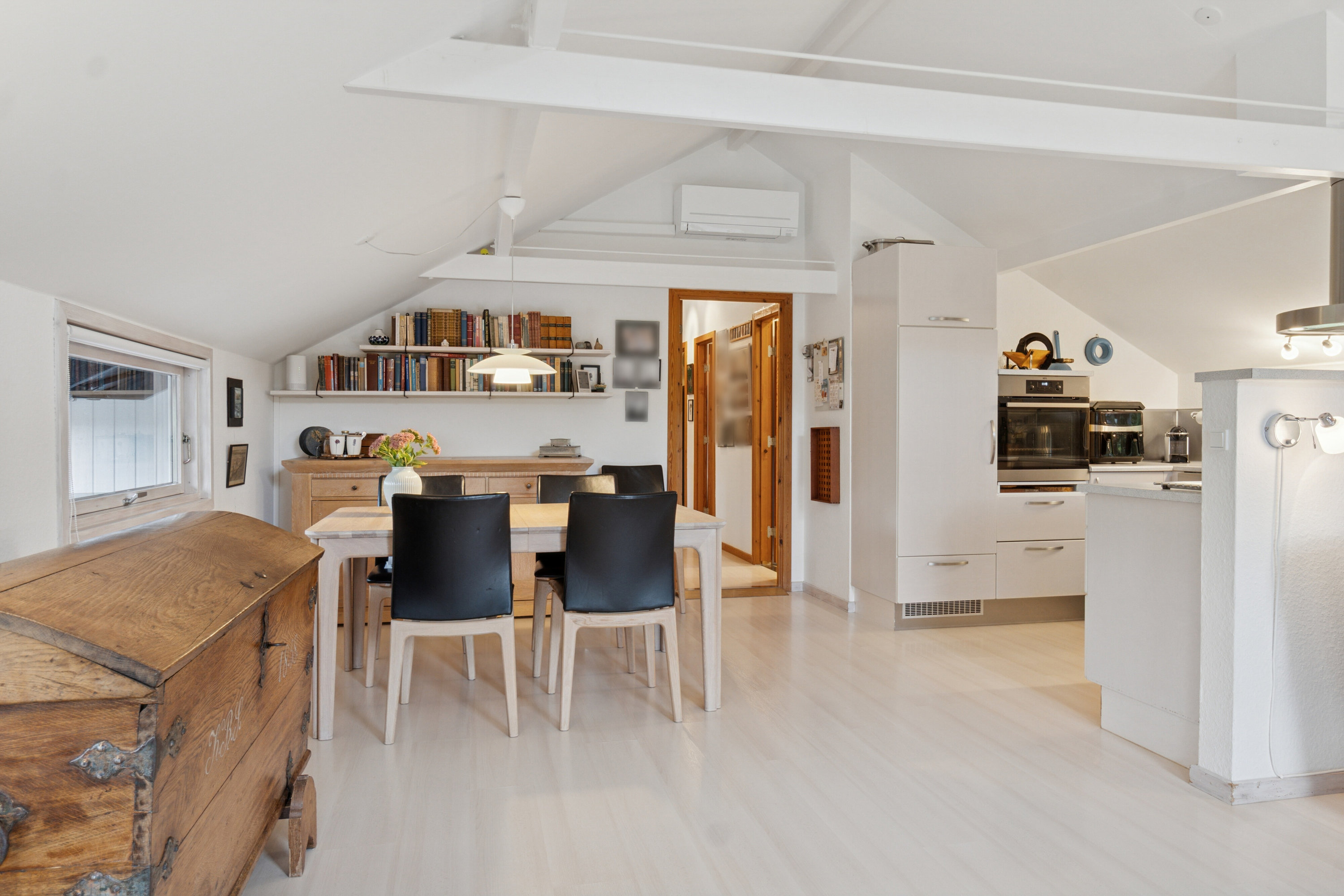 Fremhævet spisestue billede i fuldskærmstilstand. Billede af Østre Strand 183, Kobæk, 4230 Skælskør