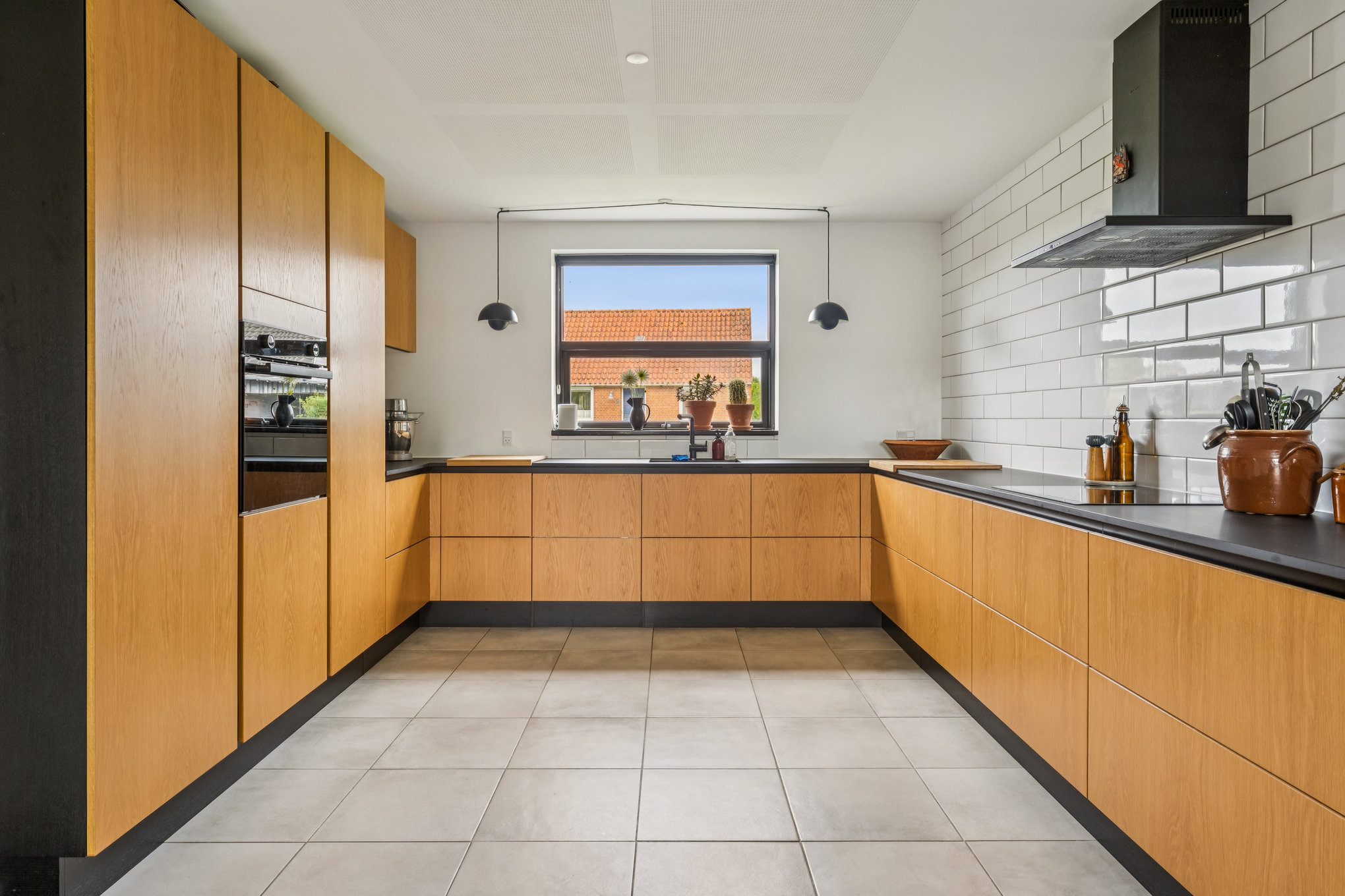 Miniaturebillede 1: køkken. Billede af Lervangen 59, 8930 Randers NØ