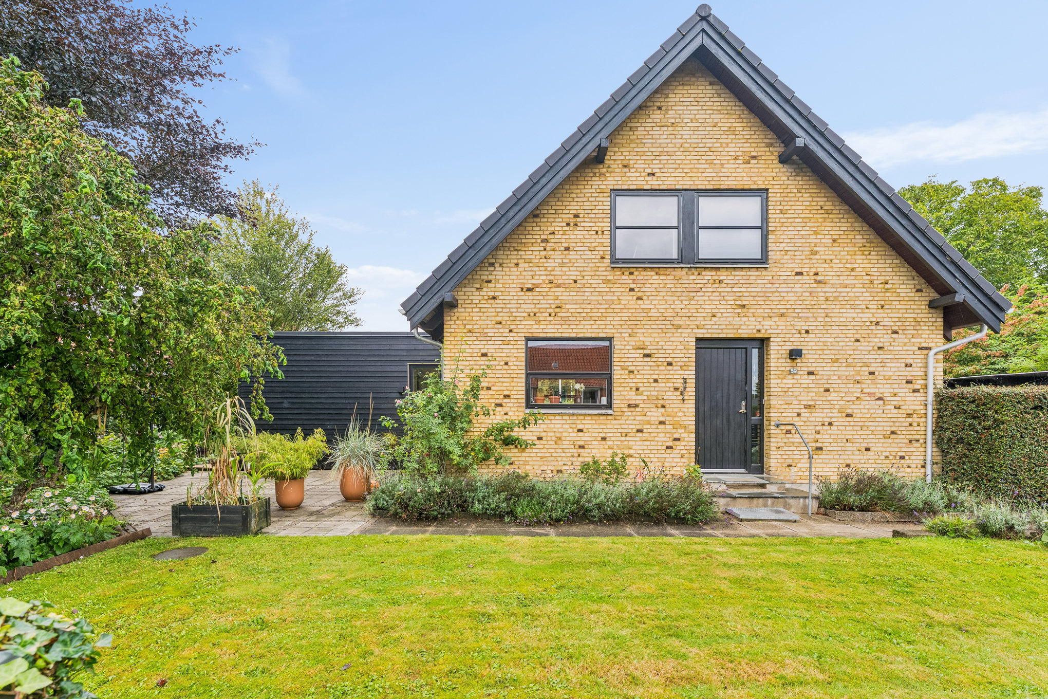 Fremhævet ejendom 1 billede i fuldskærmstilstand. Billede af Lervangen 59, 8930 Randers NØ