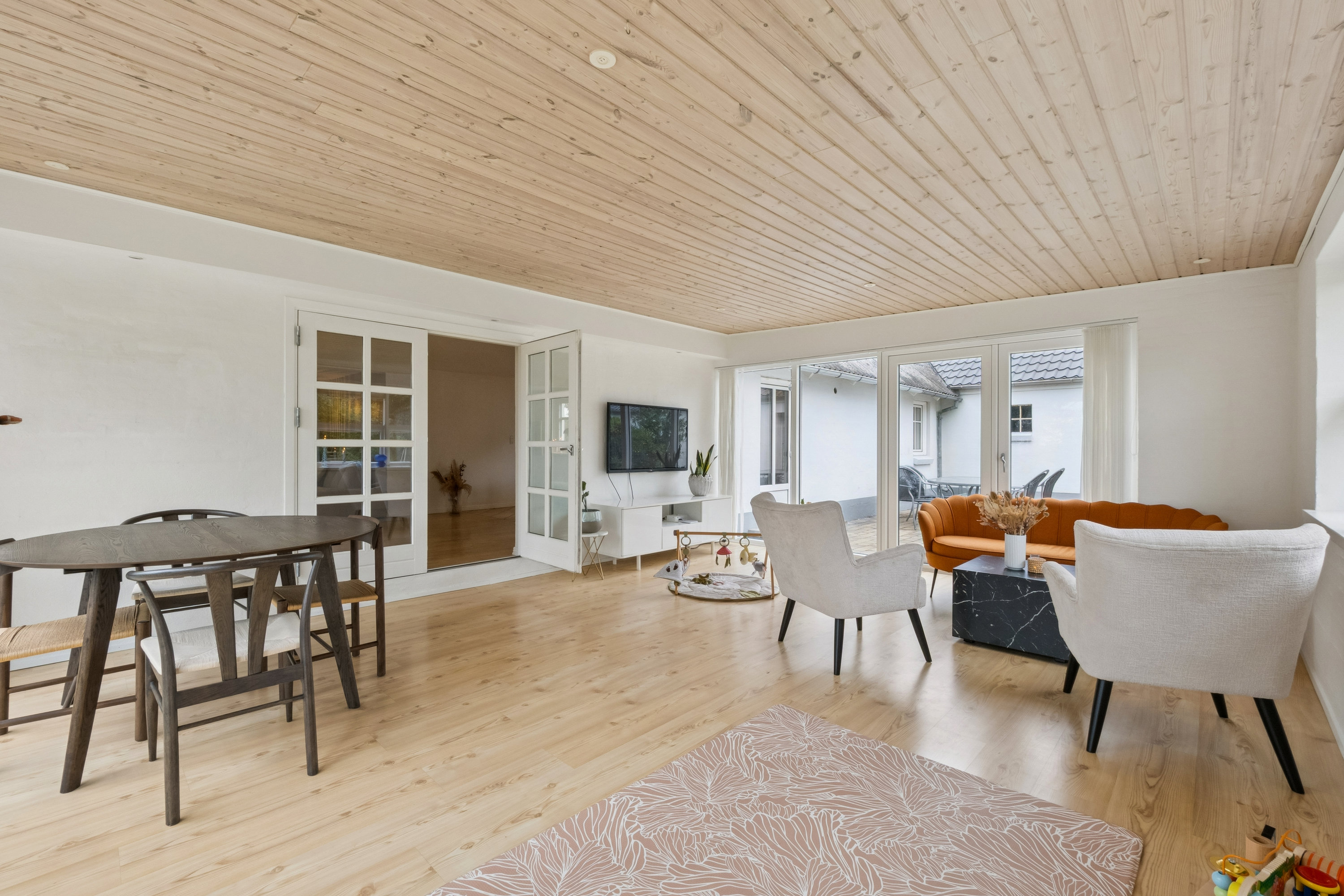 Fremhævet stue billede i fuldskærmstilstand. Billede af Nørvej 32, V Hvidbjerg, 7960 Karby