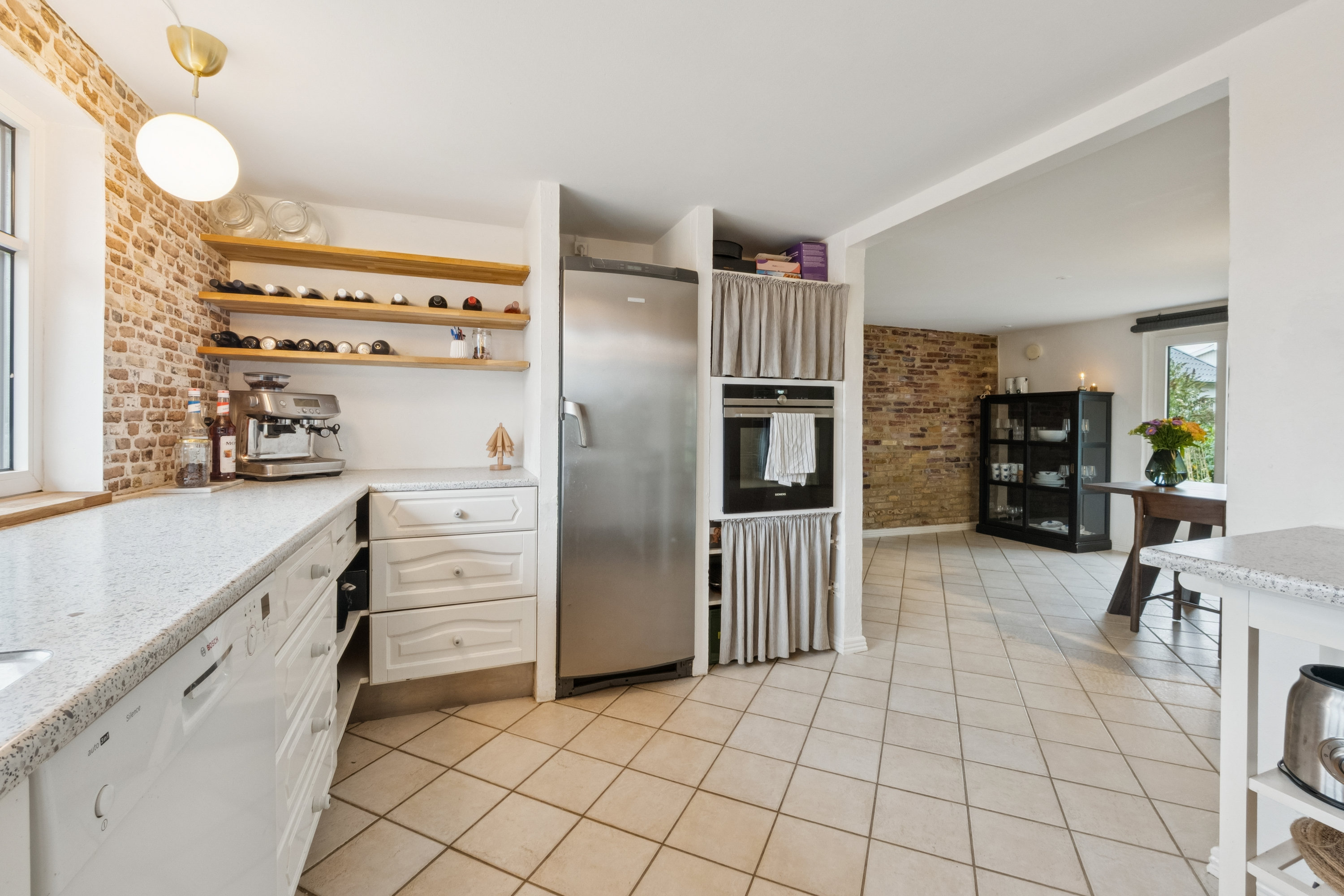 Fremhævet køkken billede i fuldskærmstilstand. Billede af Nørvej 32, V Hvidbjerg, 7960 Karby