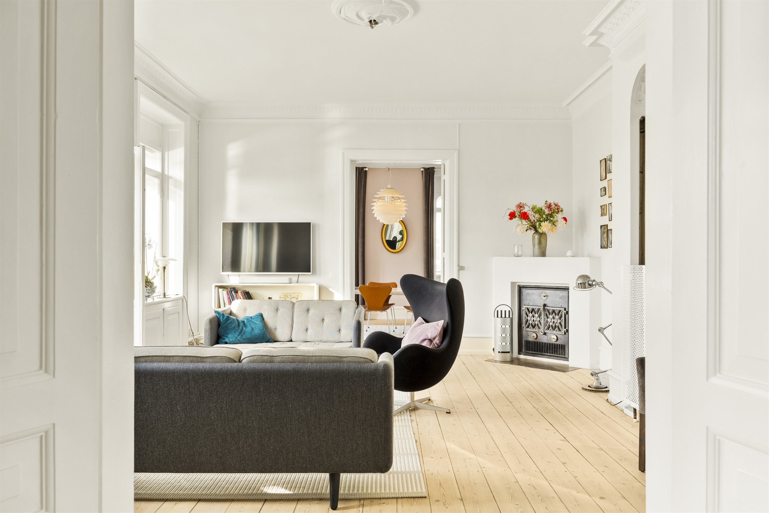 Fremhævet andet billede i fuldskærmstilstand. Billede af Øster Søgade 32, 2. th., 1357 København K