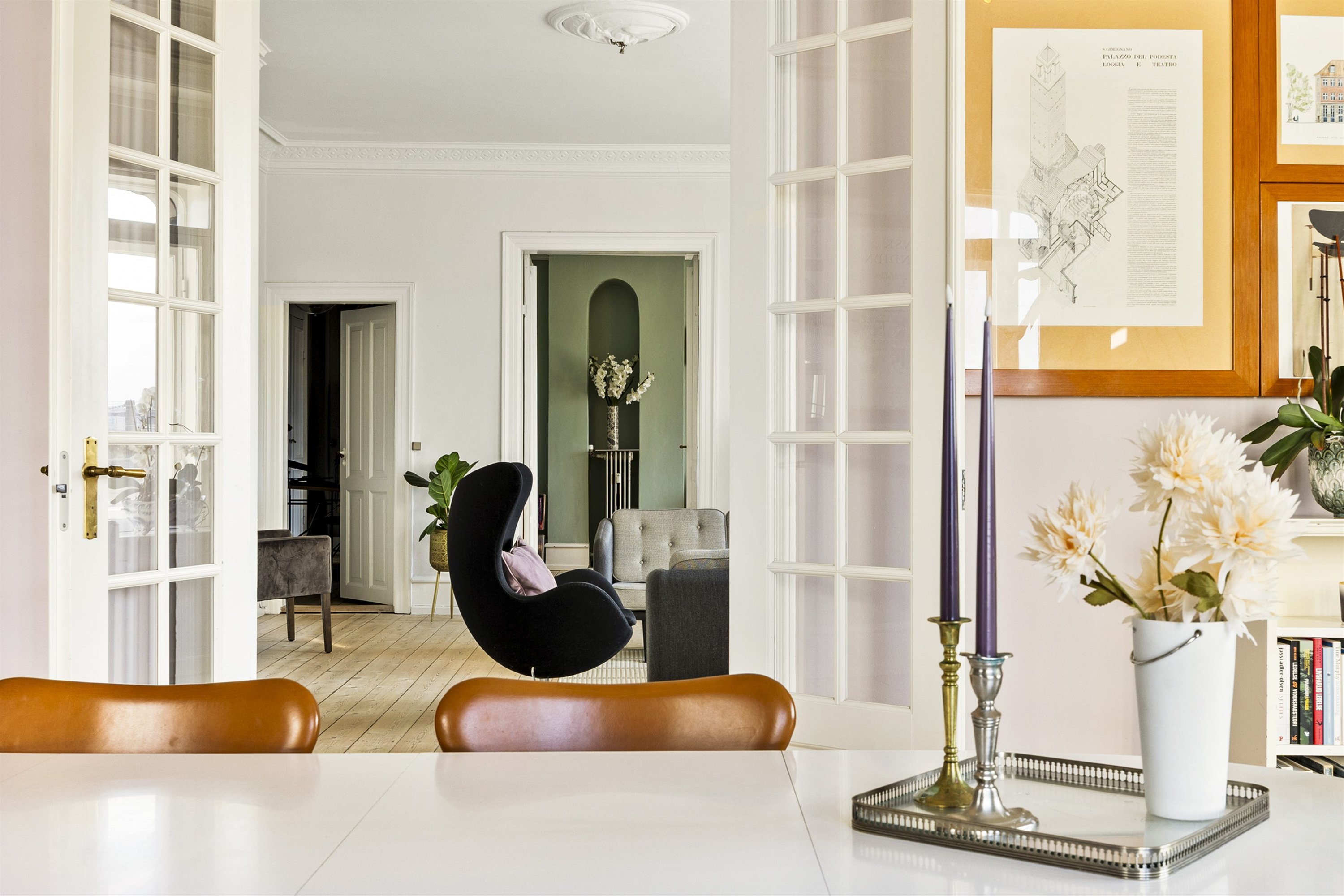 Fremhævet andet billede i fuldskærmstilstand. Billede af Øster Søgade 32, 2. th., 1357 København K