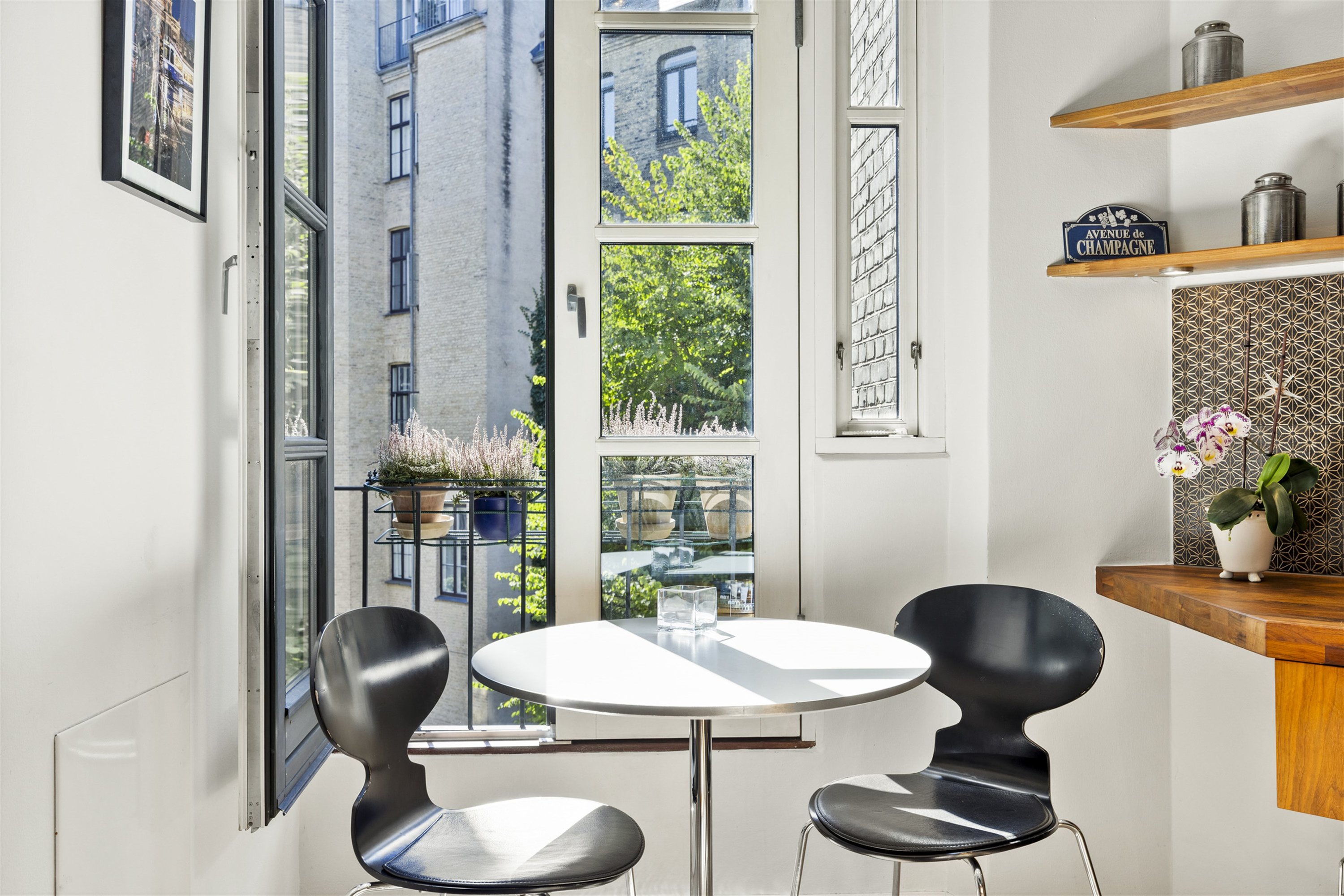 Fremhævet andet billede i fuldskærmstilstand. Billede af Øster Søgade 32, 2. th., 1357 København K