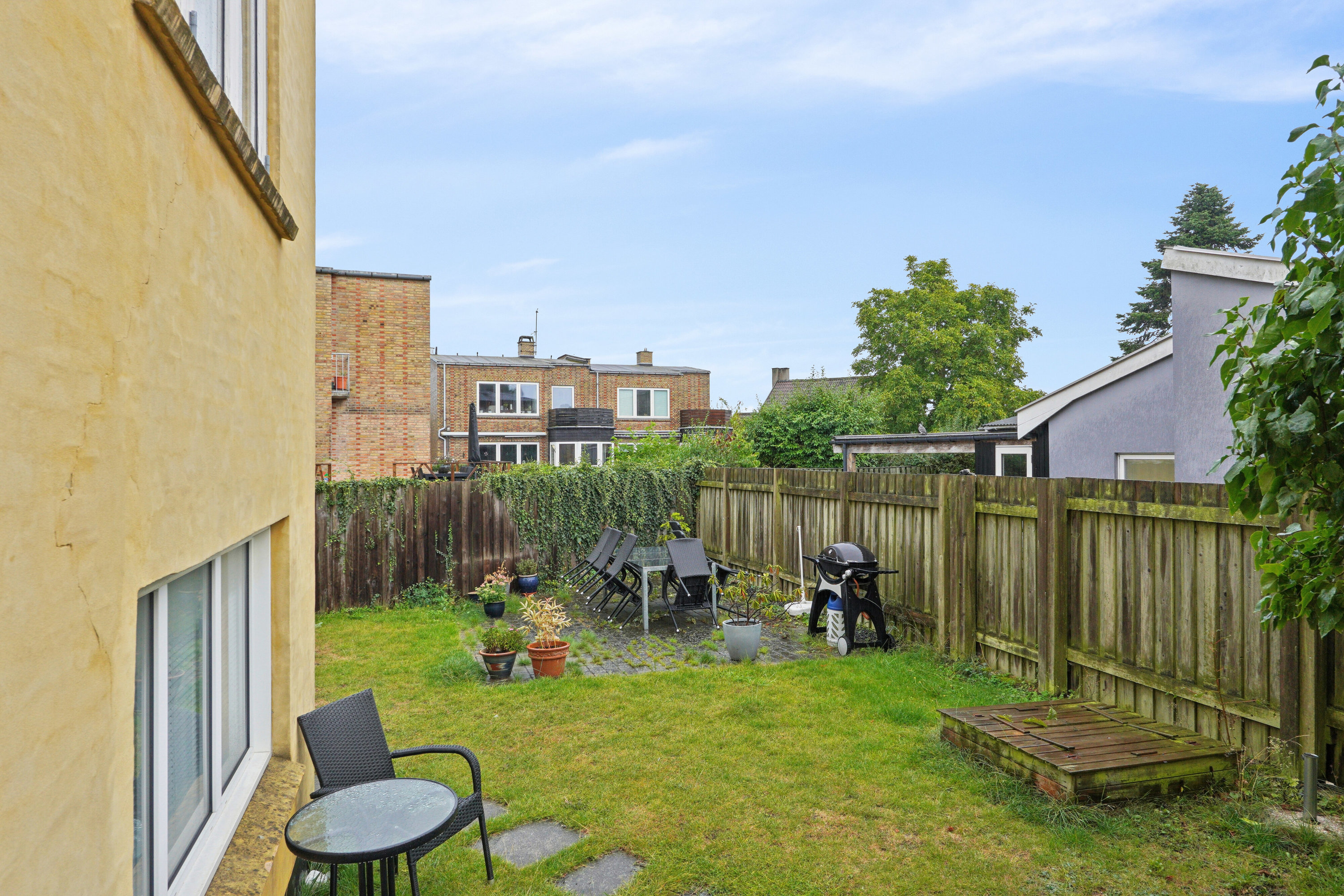 Fremhævet set fra haven billede i fuldskærmstilstand. Billede af Rødovrevej 38, 1. th., 2610 Rødovre