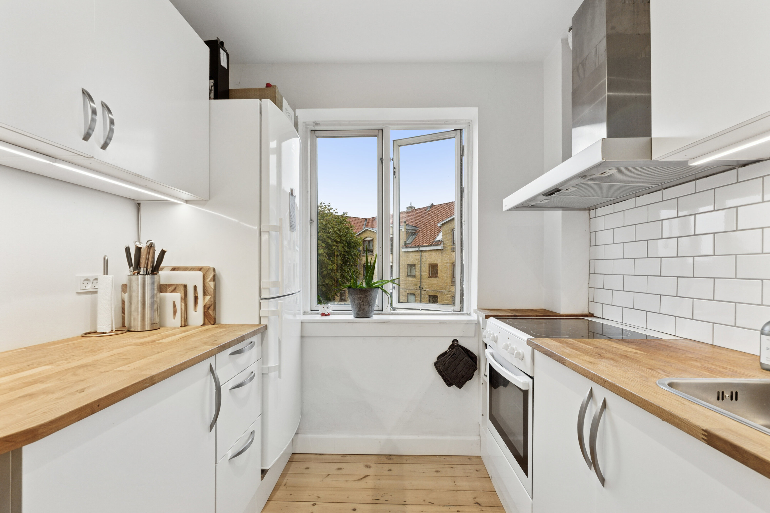 Fremhævet køkken billede i fuldskærmstilstand. Billede af Rødovrevej 38, 1. th., 2610 Rødovre