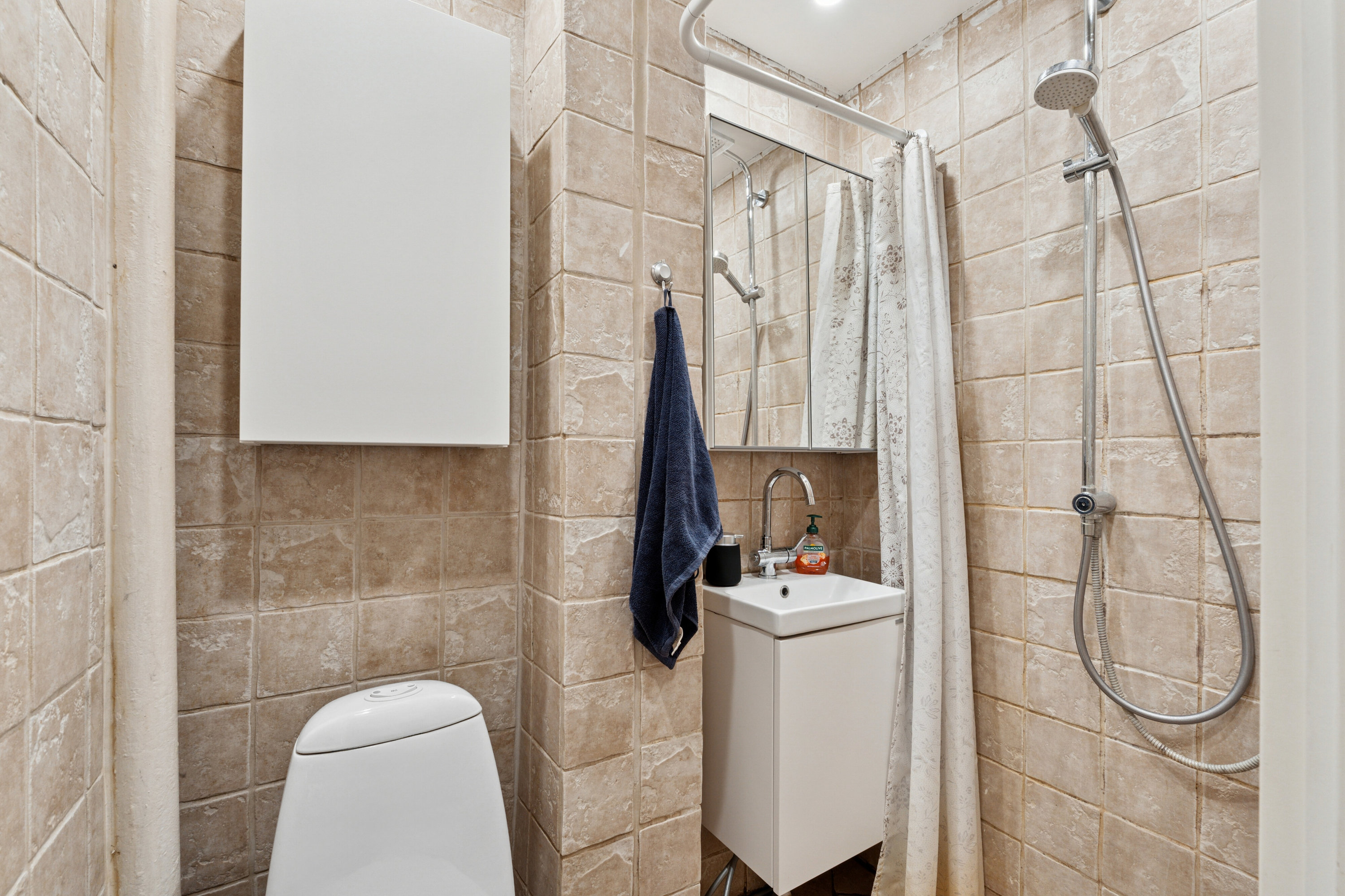 Fremhævet badeværelse billede i fuldskærmstilstand. Billede af Rødovrevej 38, 1. th., 2610 Rødovre