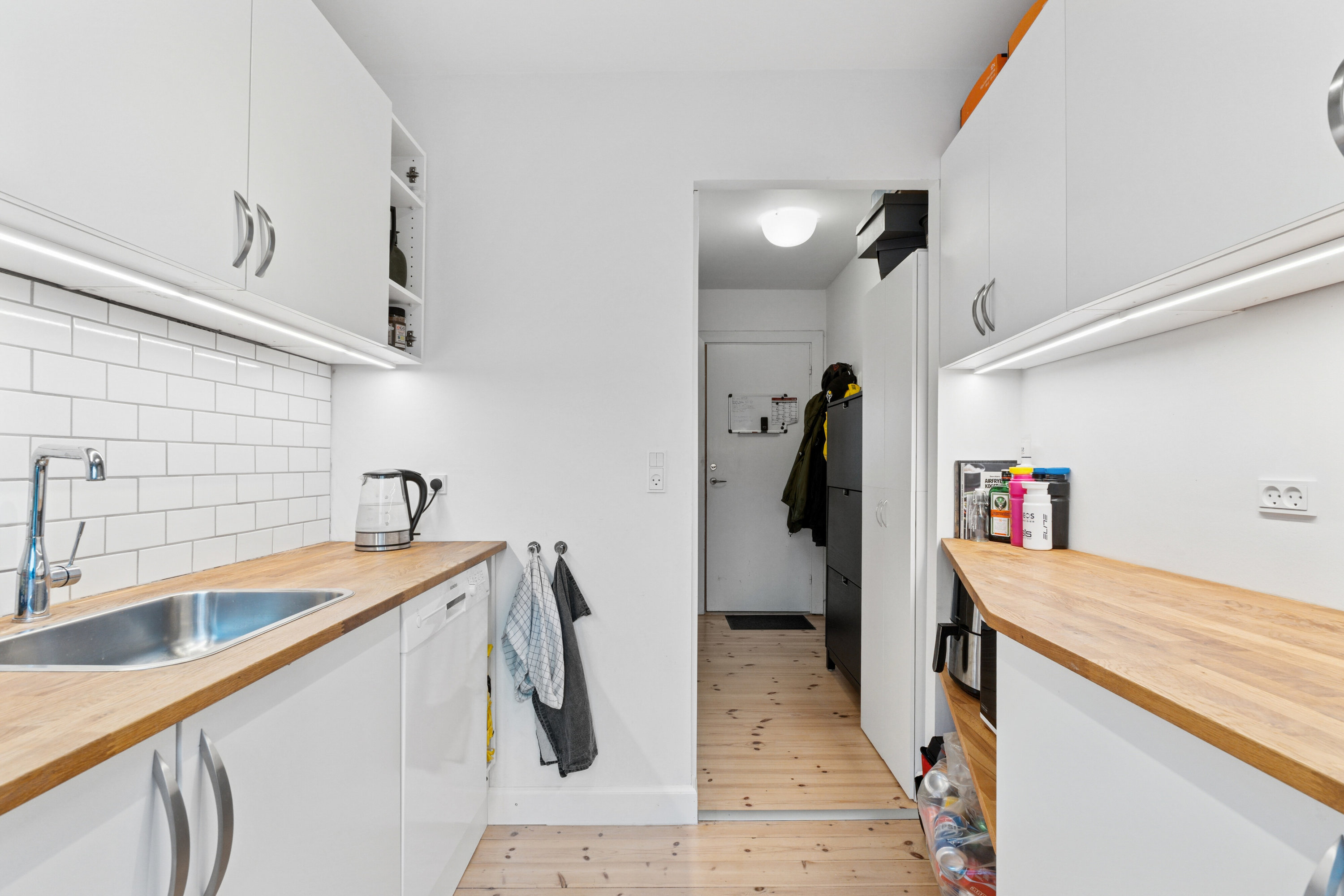 Fremhævet køkken billede i fuldskærmstilstand. Billede af Rødovrevej 38, 1. th., 2610 Rødovre