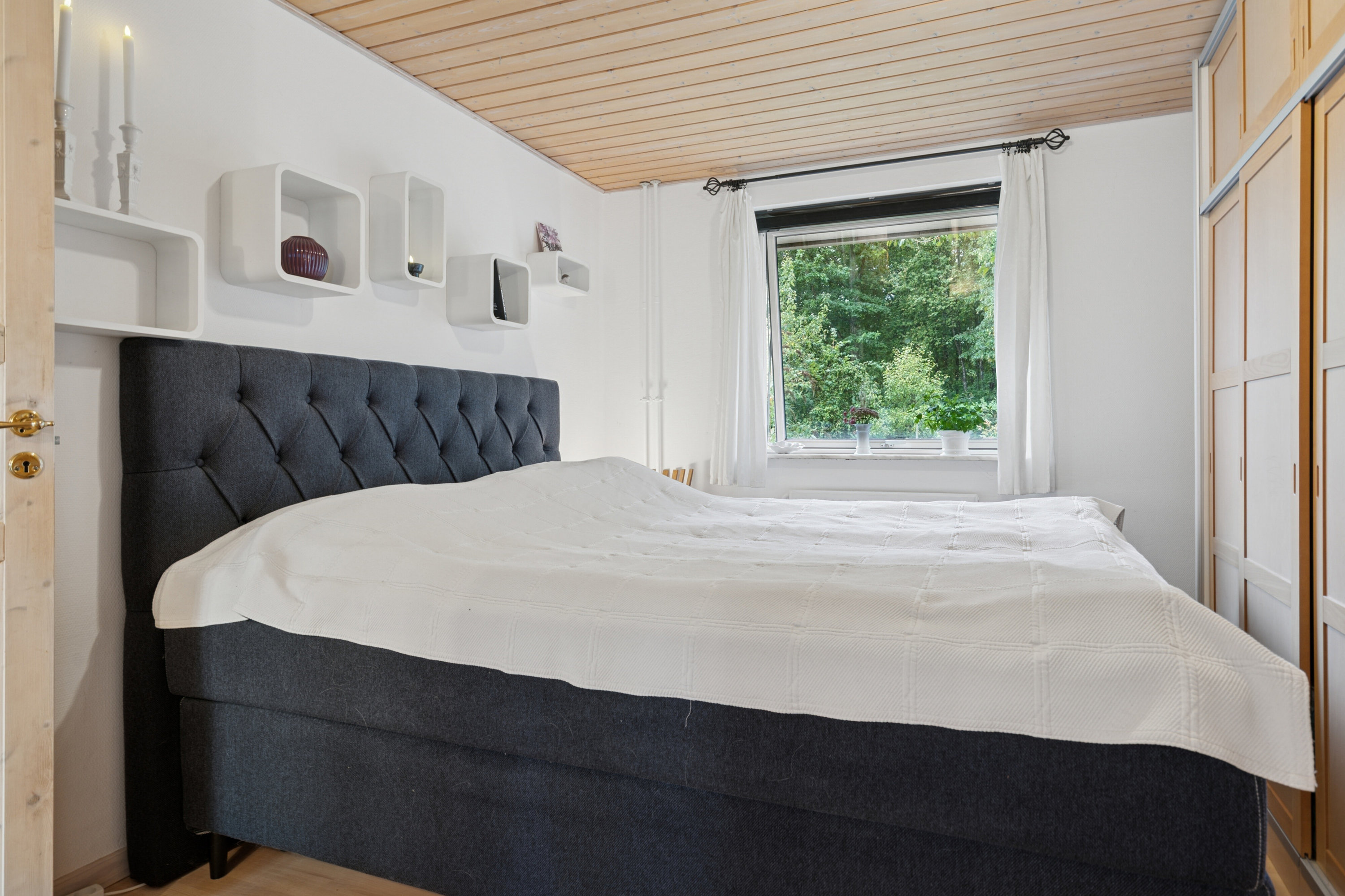 Fremhævet soveværelse billede i fuldskærmstilstand. Billede af Mosevænget 2, Snoldelev, 4621 Gadstrup