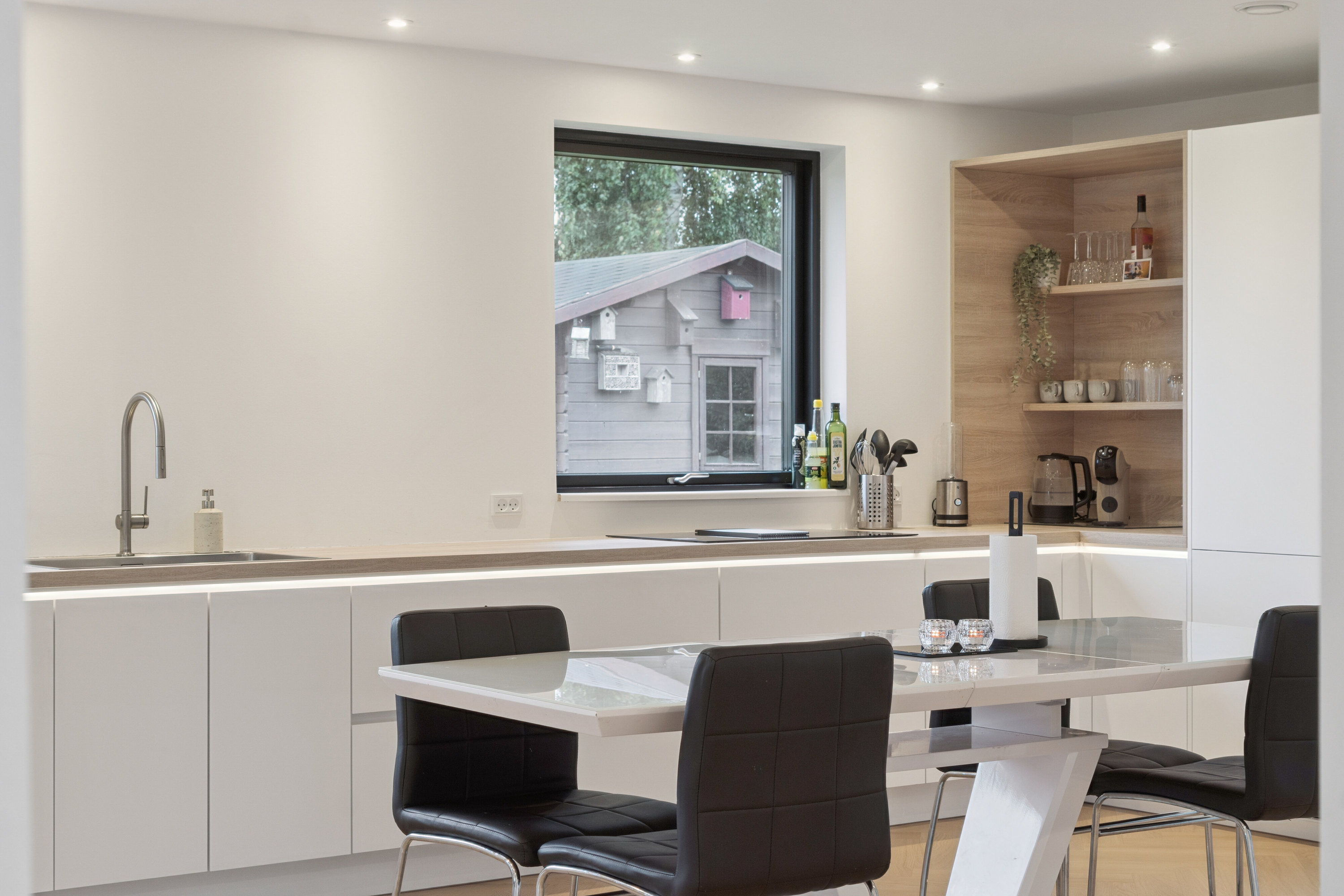 Fremhævet køkken/alrum billede i fuldskærmstilstand. Billede af Granitvej 33, Fensmark, 4684 Holmegaard