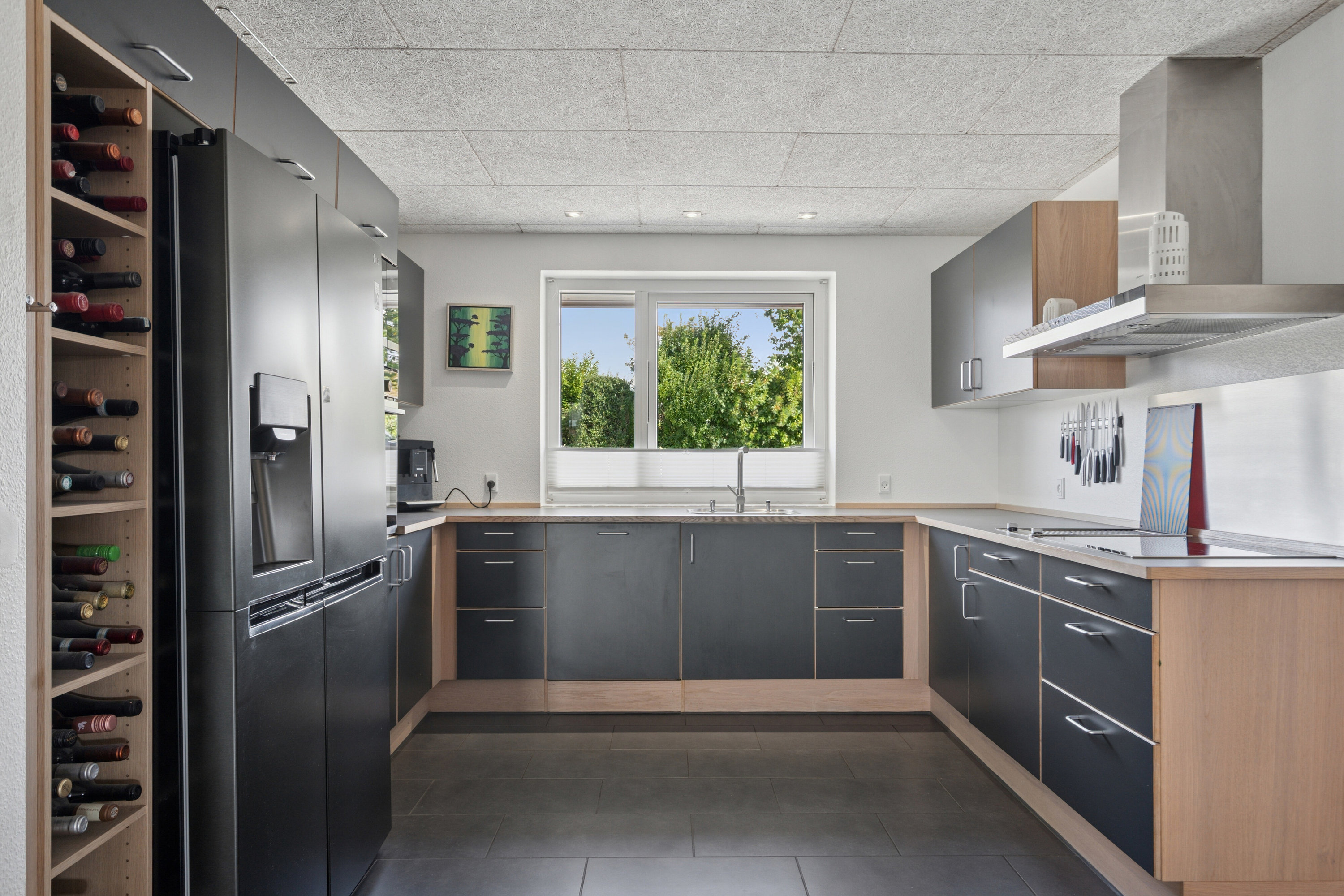 Fremhævet køkken billede i fuldskærmstilstand. Billede af Midtkobbel 46, Kollund, 6340 Kruså