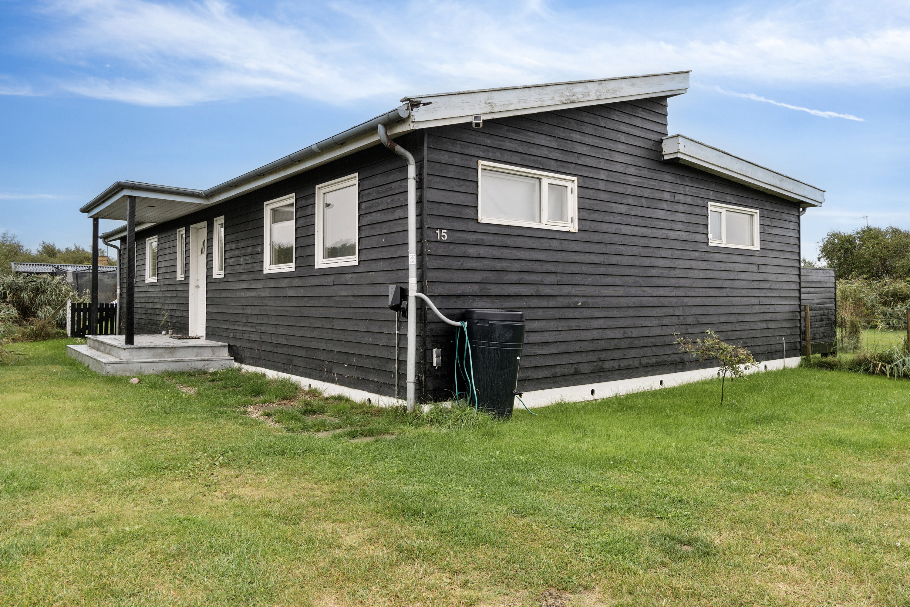 Fremhævet set fra haven billede i fuldskærmstilstand. Billede af Ørnevej 15, Yderby Lyng, 4583 Sjællands Odde