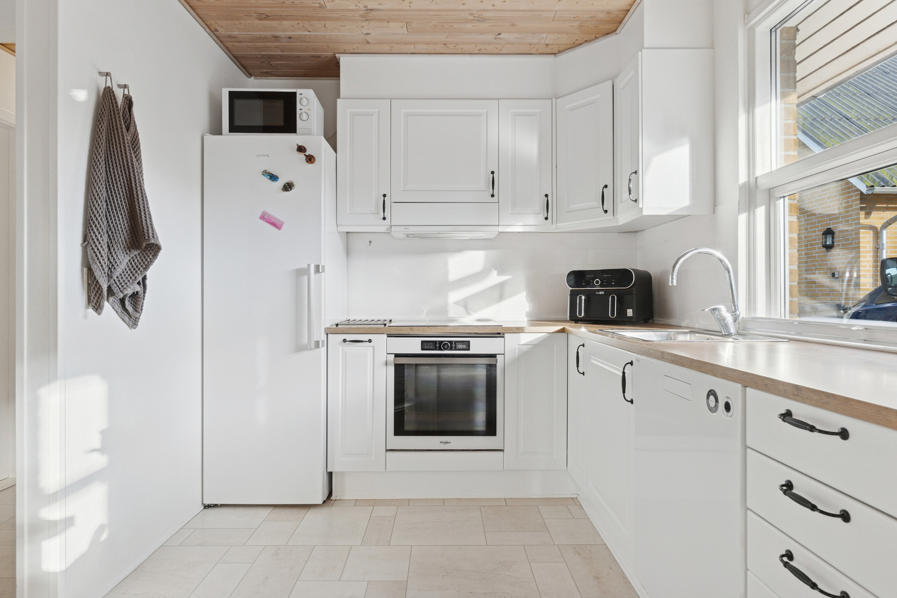 Fremhævet køkken billede i fuldskærmstilstand. Billede af Melbyvej 53, Melby, 5471 Søndersø