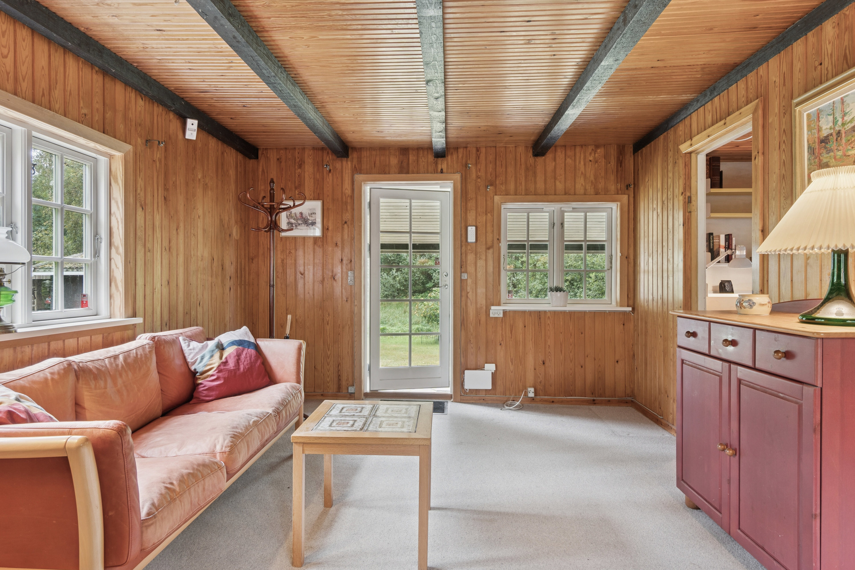 Fremhævet stue billede i fuldskærmstilstand. Billede af Elvervangen 15, 4500 Nykøbing Sj