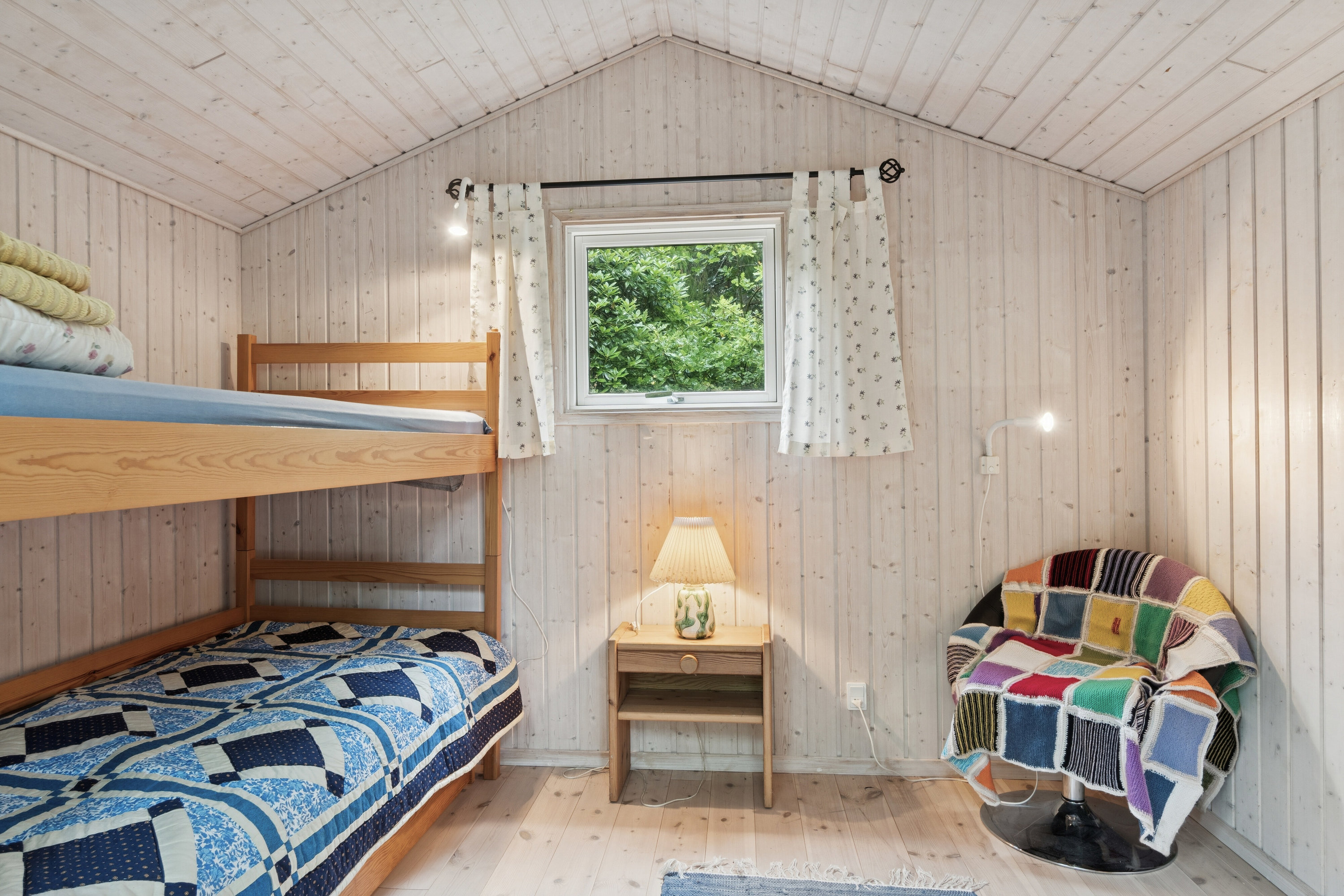 Fremhævet soveværelse billede i fuldskærmstilstand. Billede af Elvervangen 15, 4500 Nykøbing Sj