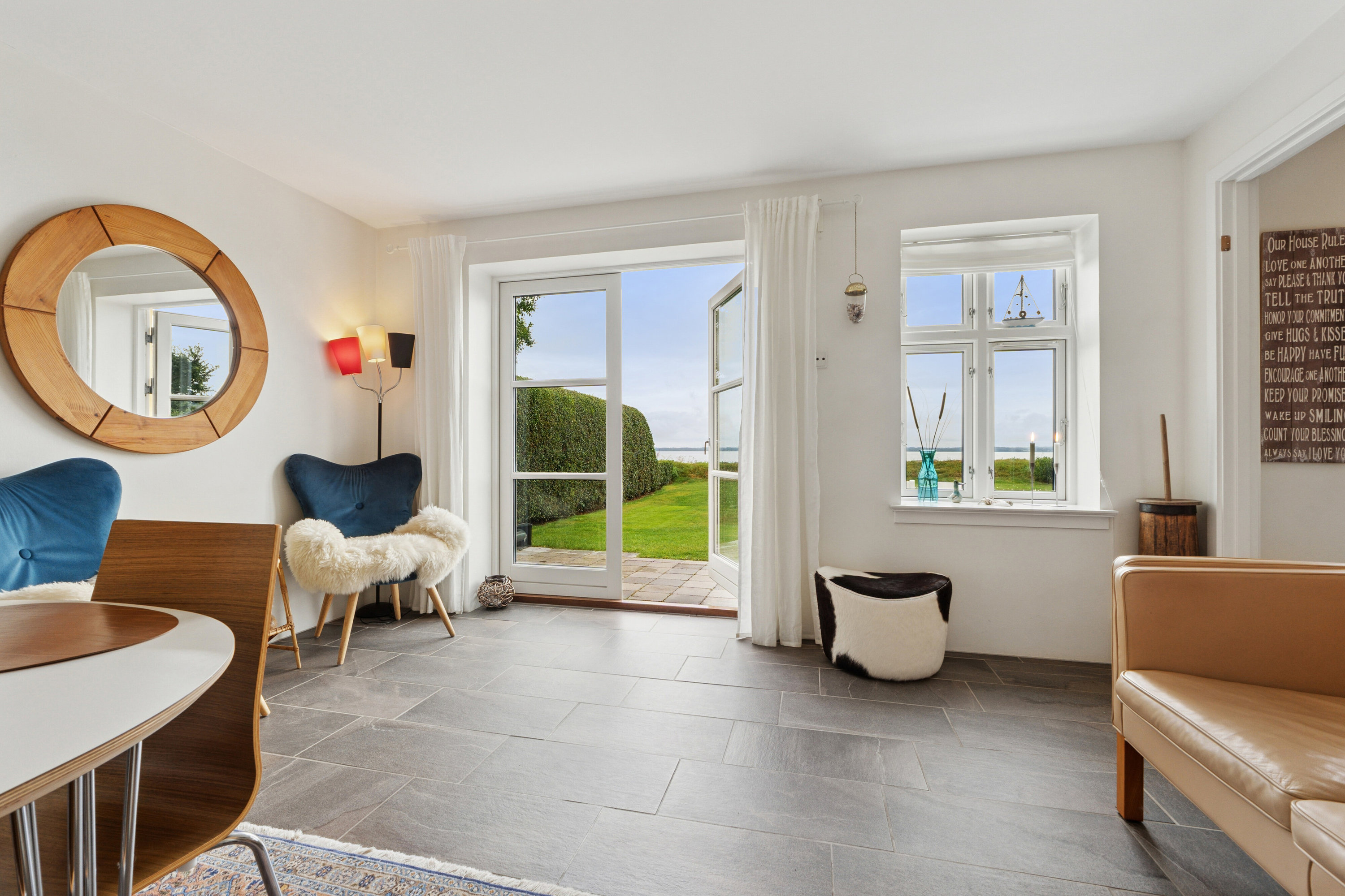 Fremhævet stue billede i fuldskærmstilstand. Billede af Nordstrandsvej 3A, Lohals, 5953 Tranekær