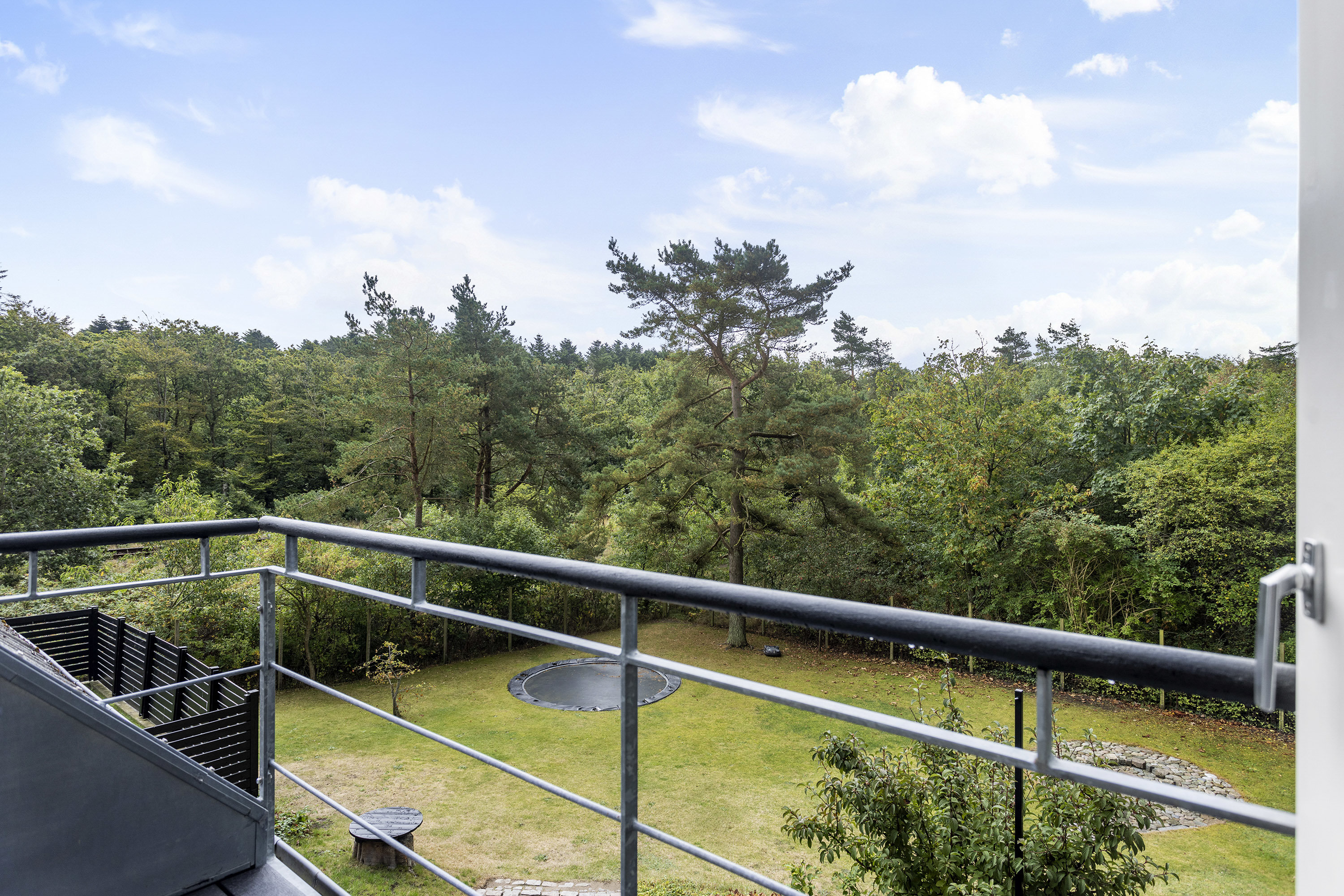 Fremhævet altan billede i fuldskærmstilstand. Billede af Grønspættevej 10, 9800 Hjørring