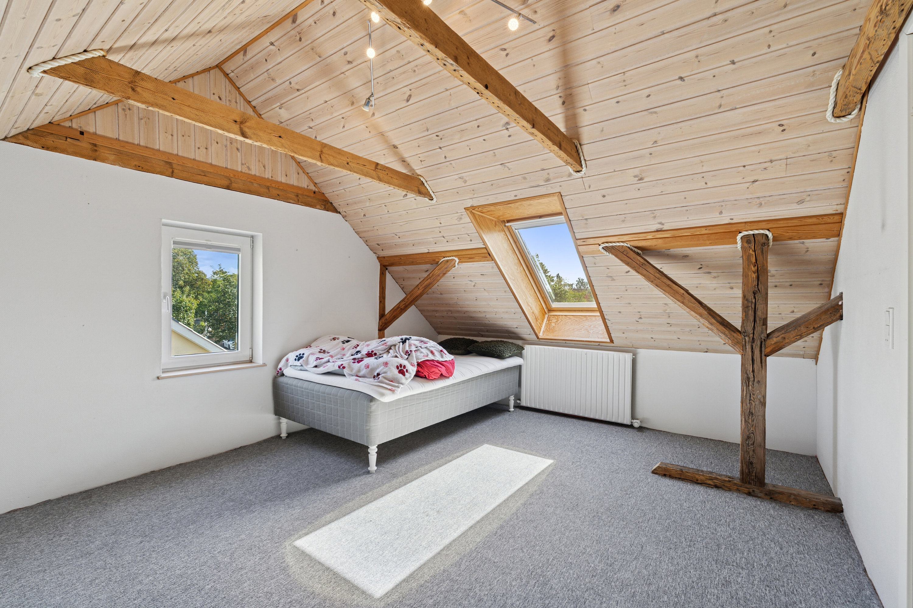 Fremhævet soveværelse billede i fuldskærmstilstand. Billede af Jernbanevej 5, 7441 Bording