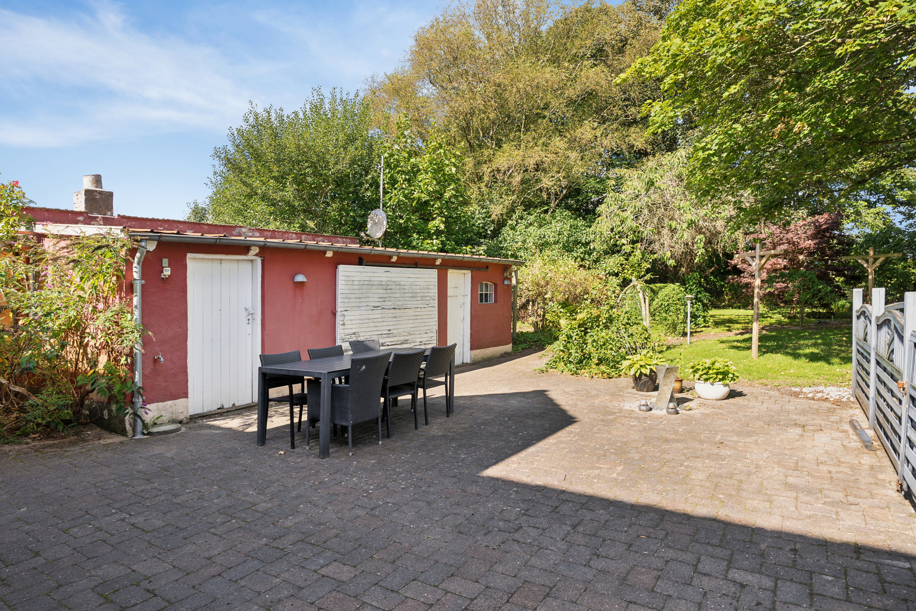 Fremhævet udendørs billede i fuldskærmstilstand. Billede af Jernbanevej 5, 7441 Bording