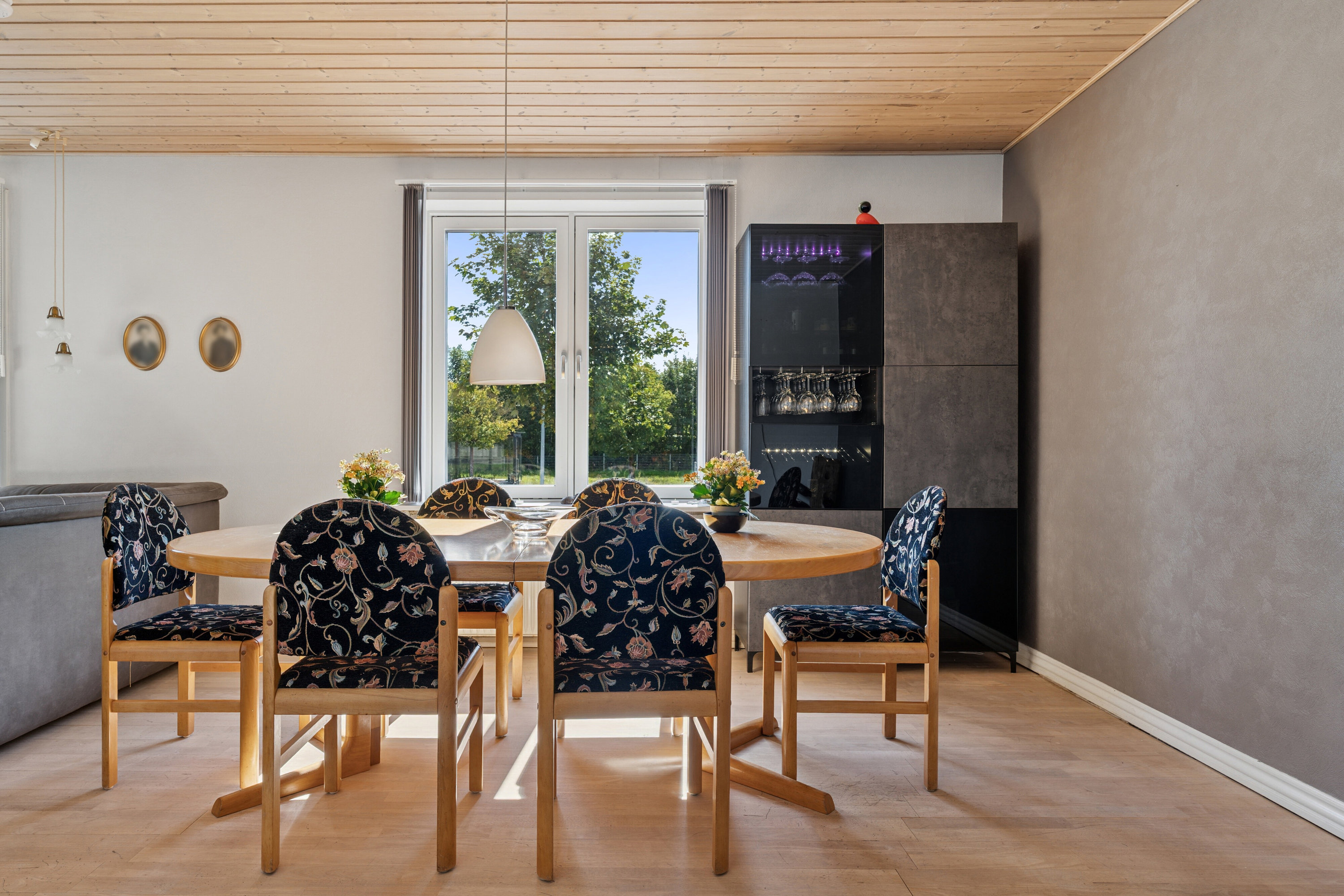 Fremhævet spisestue billede i fuldskærmstilstand. Billede af Jernbanevej 5, 7441 Bording