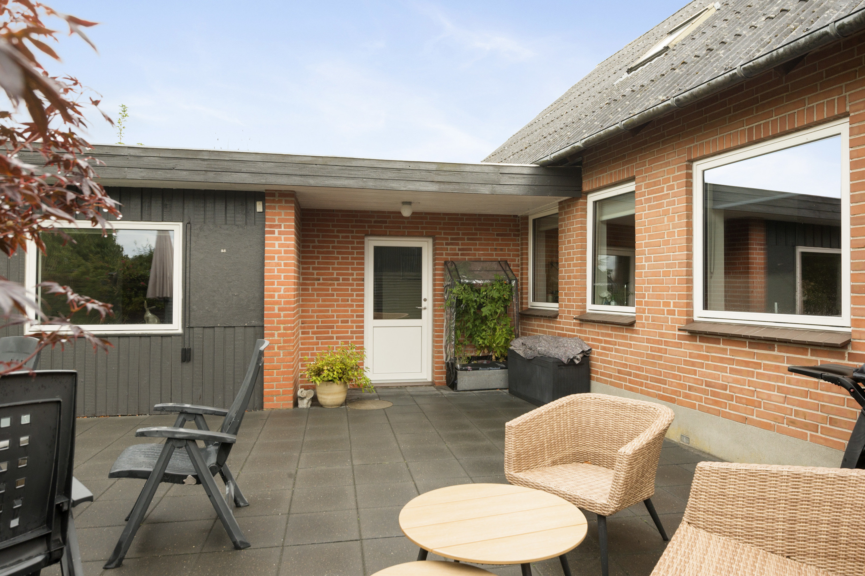 Fremhævet ejendommen billede i fuldskærmstilstand. Billede af Langgade 5, 8350 Hundslund