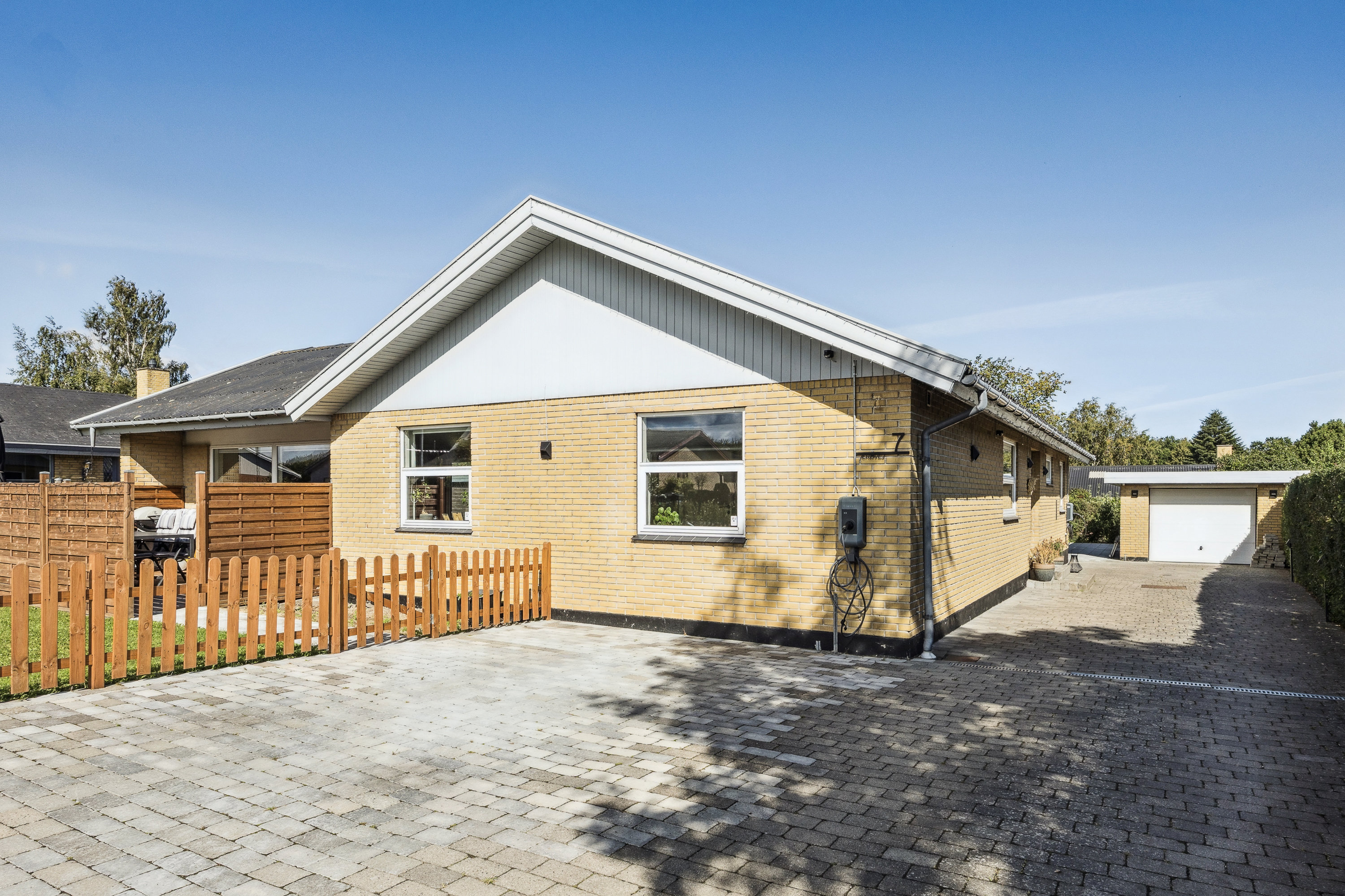 Miniaturebillede 1: ejendom 1. Billede af Ærøvej 7, 4600 Køge